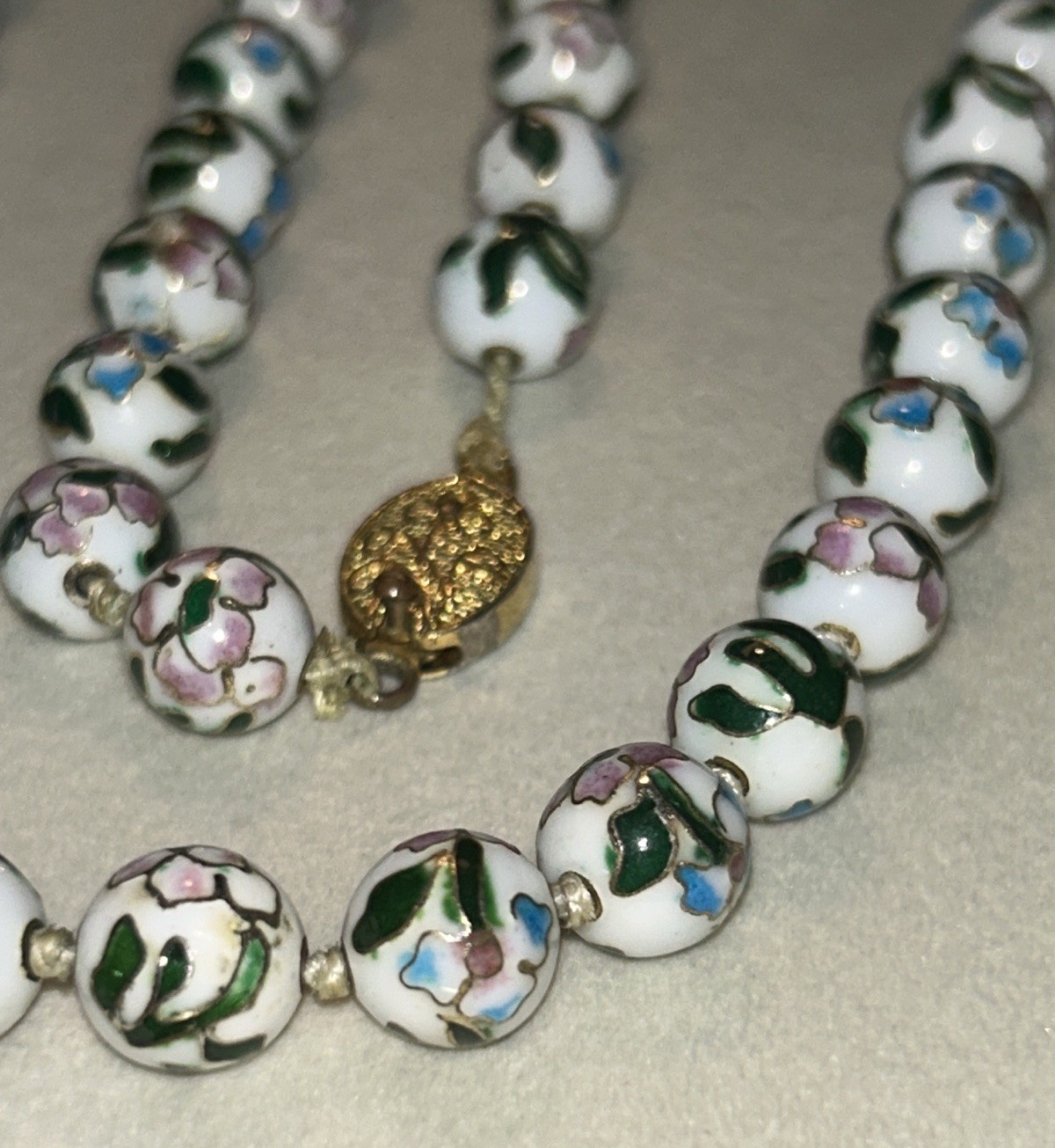 Vintage Cloisonné Enamel Beaded Necklace White Floral Hand Knotted 24” 1960s MCM