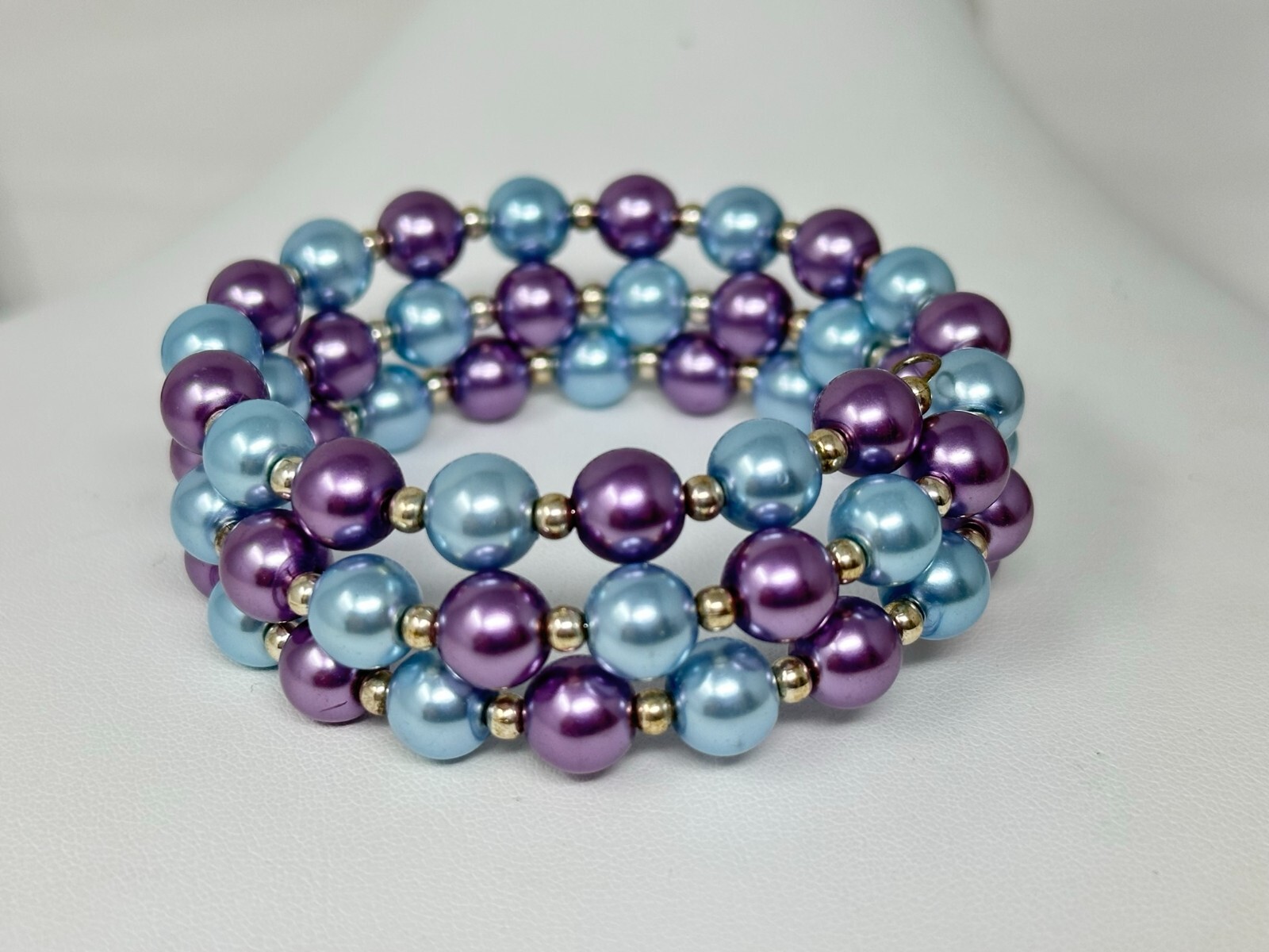 Beautiful Vintage Blue and Purple Faux Pearl Bead Wire Wrap Bracelet