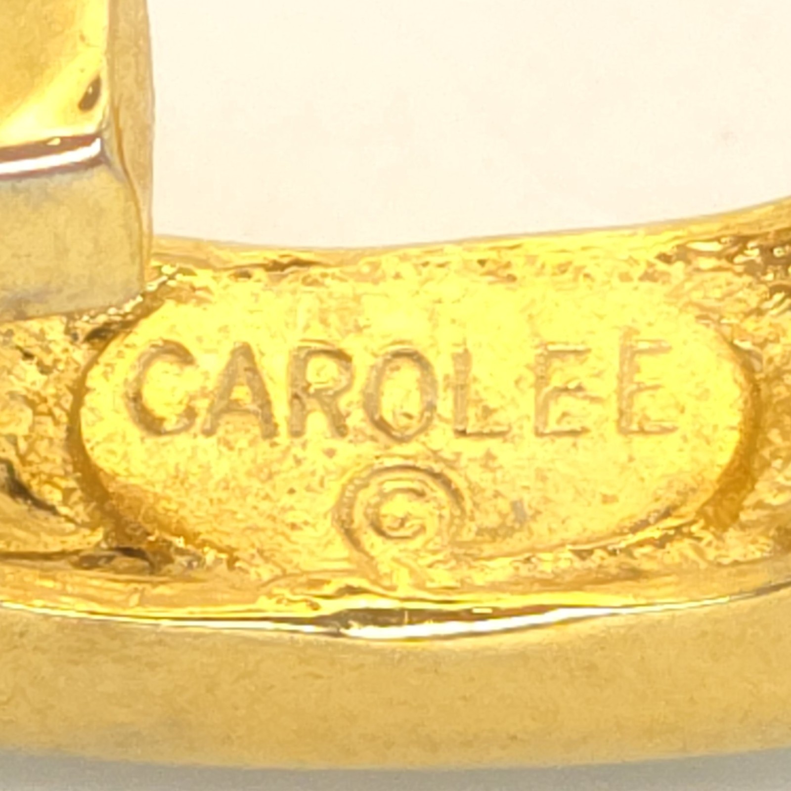 Carolee Vintage Emerald green 1/ 2hoop earrings, gold toned, almost 1″ 6mm wide