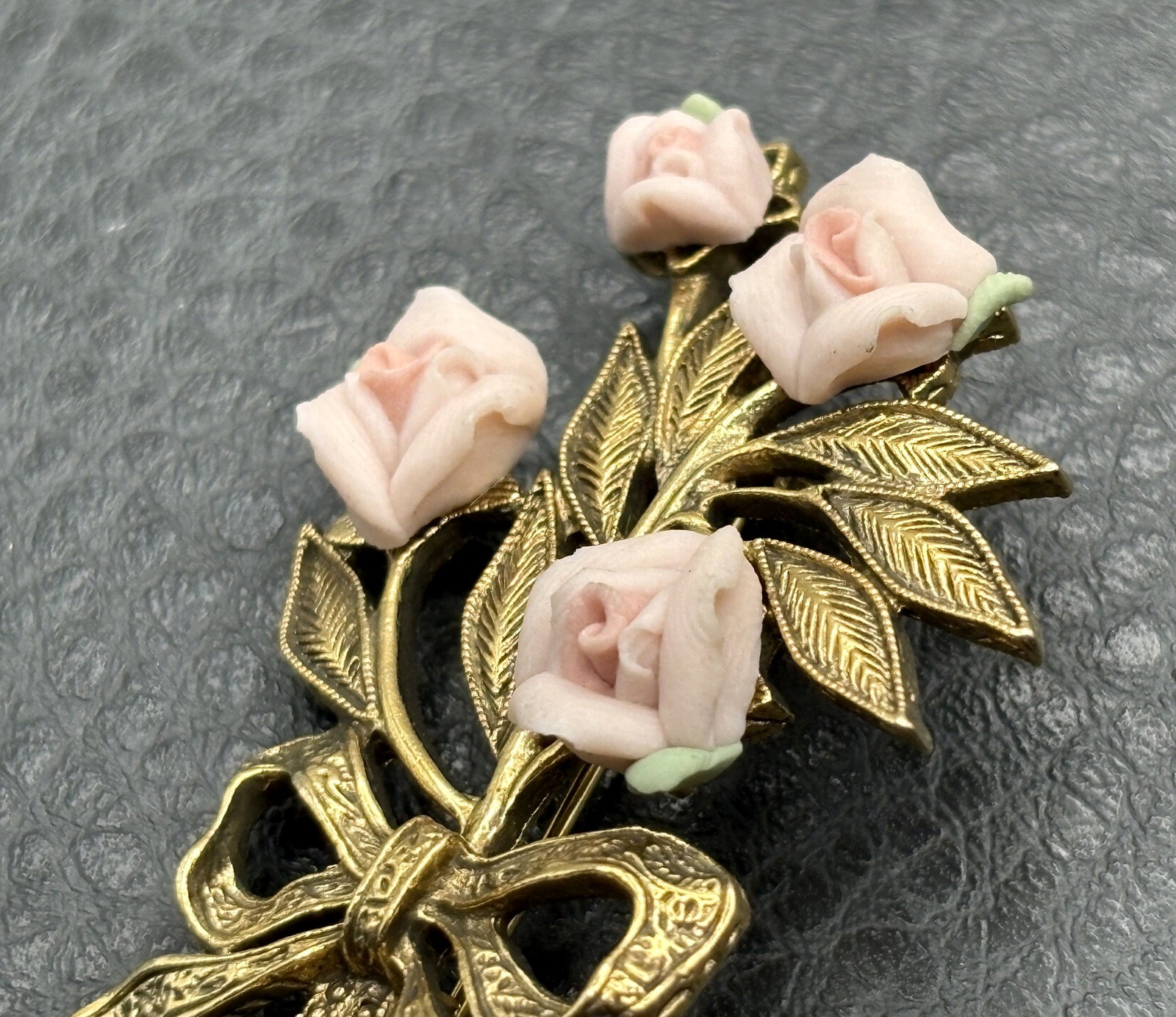 Vintage 1928 Brand Gold Tone Floral Bouquet Brooch Pin Pink Porcelain Roses