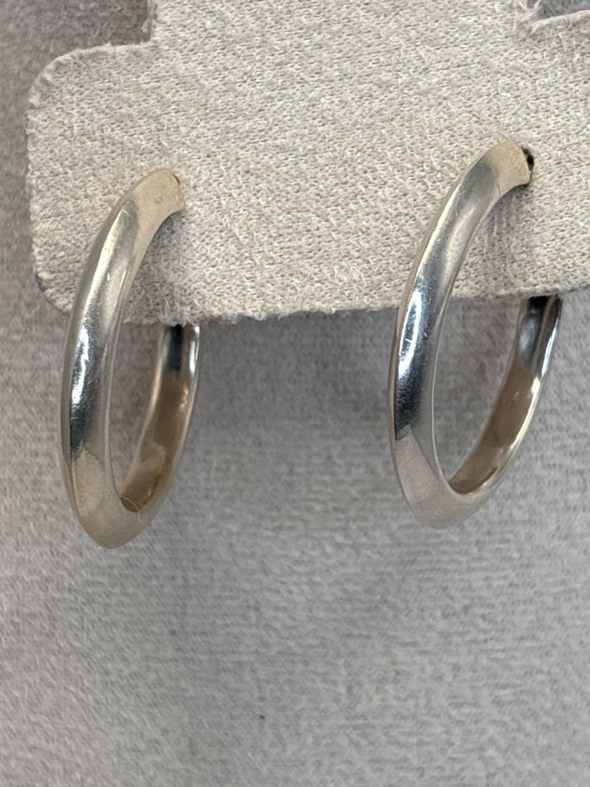 Vintage 925 Sterling Silver Hoop Earrings Pierced Makers Stamp “CW”