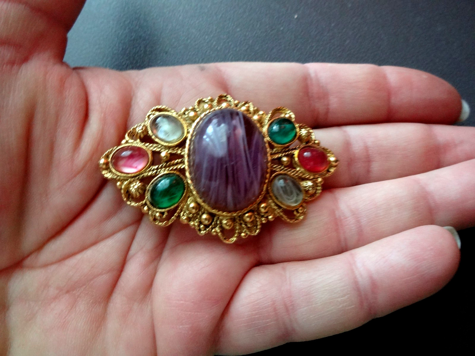 Vtg Gripoix Poured Slag Glass Mogul Multicolor Rhyinestone Jeweled Brooch
