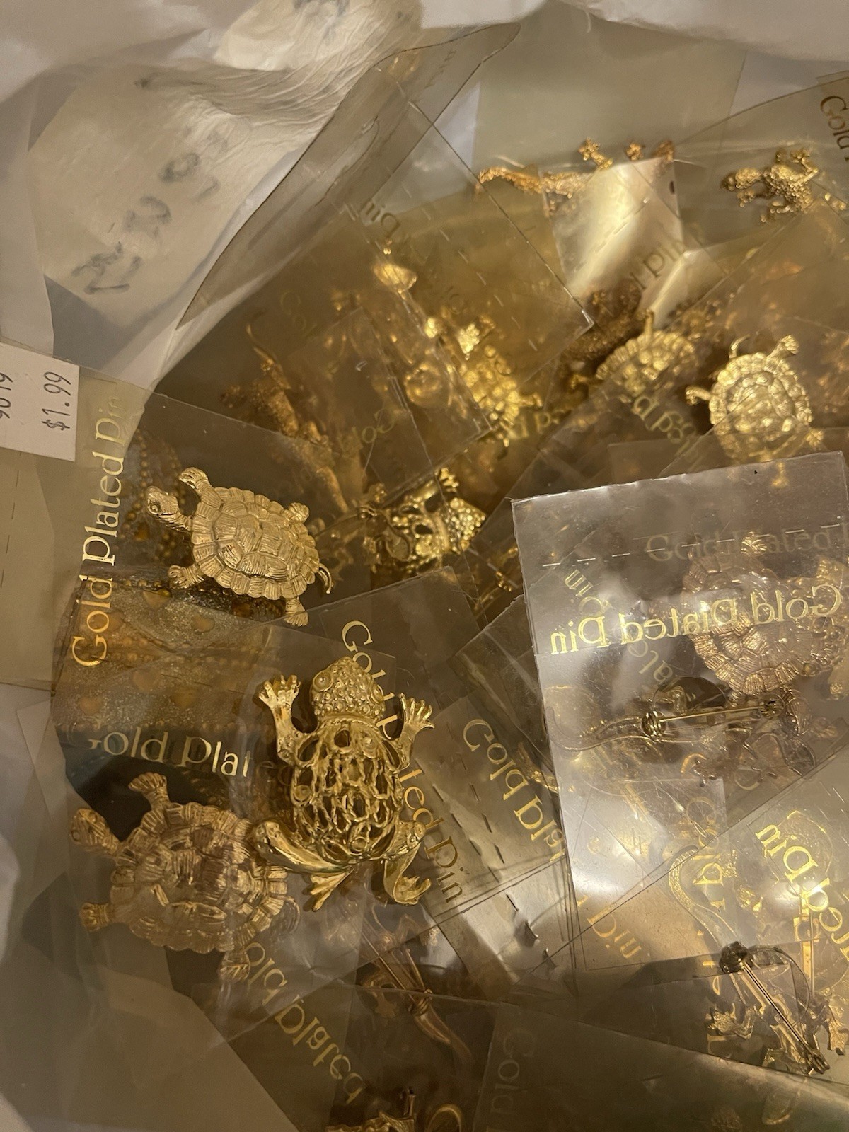 Huge Estate Pin Brooch Lot Gold Plated Vintage Pins Animals Holidays 20lbs NOS