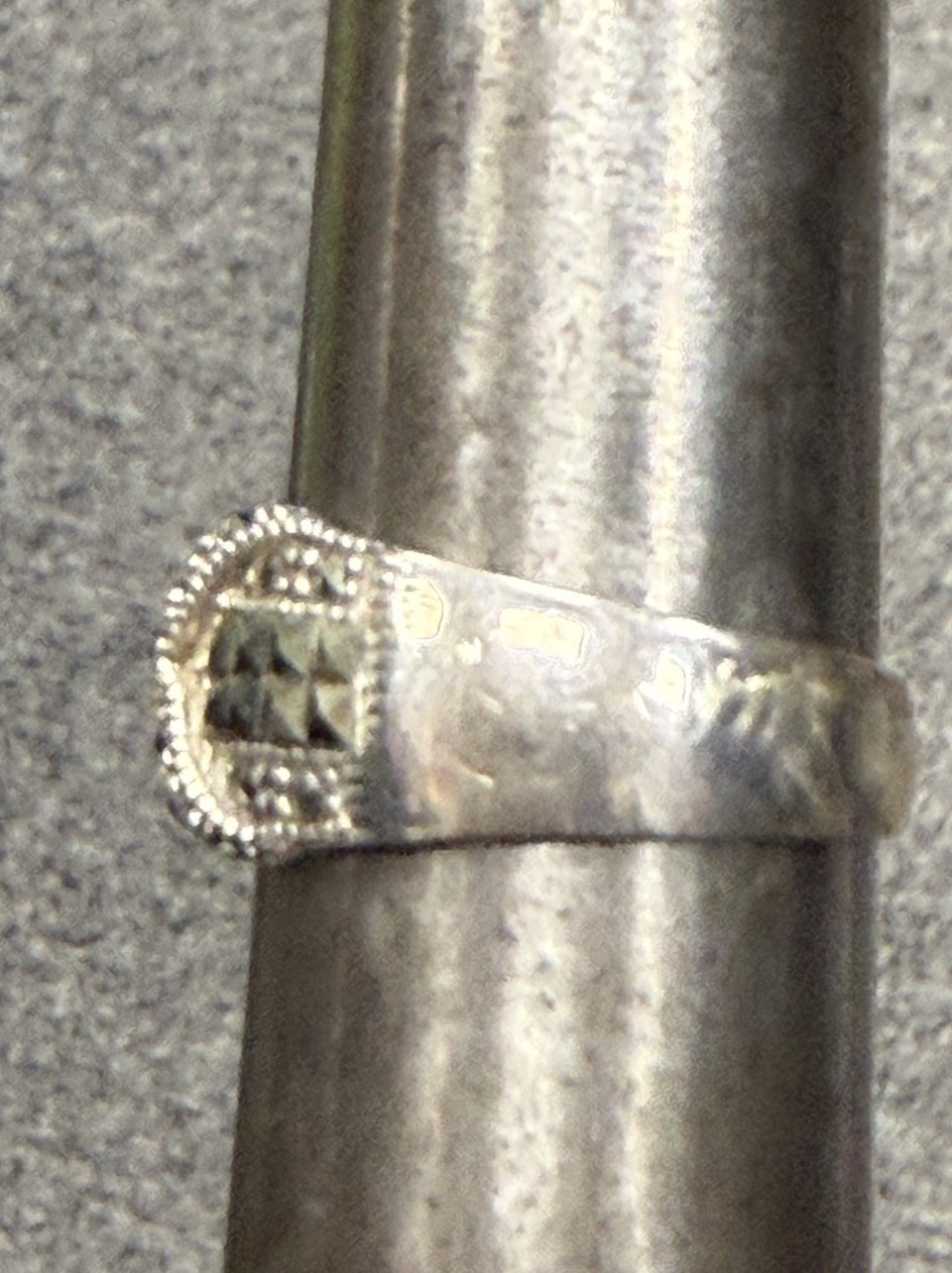 Vintage CW STERLING SILVER & MARCASITE Ring 925 Silver 5.4g size 9