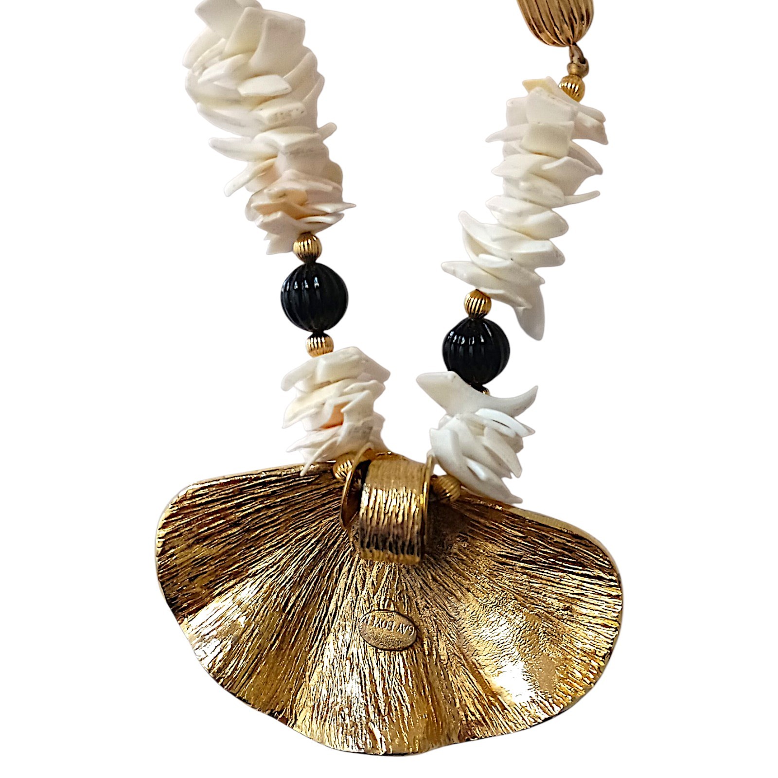Gay Boyer Scallop Shell Necklace Vintage Corded Chunky Maximalist Coastal Beachy