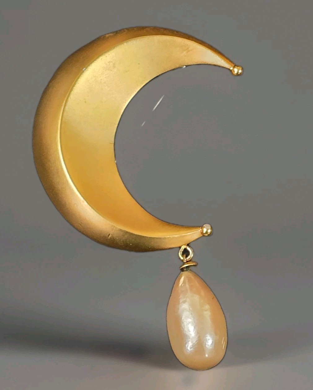 KARL LAGERFELD Brooch Pin Crescent Moon Drop Pearl Matte Finish Gold Tone