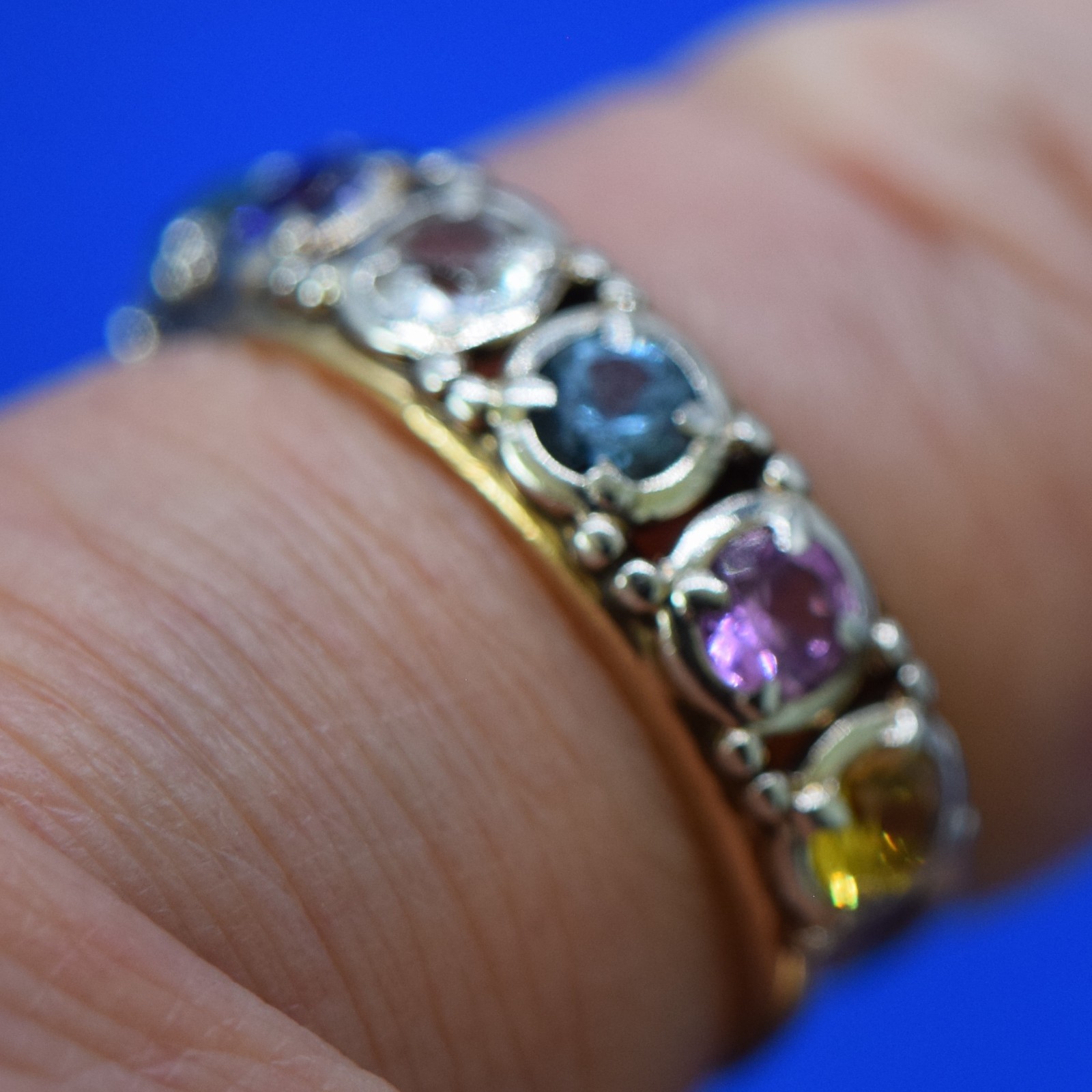 Vtg Guertin Brothers GB-14K Yellow Gold Mother’s Dbl Band Ring 7 Stones Size 9