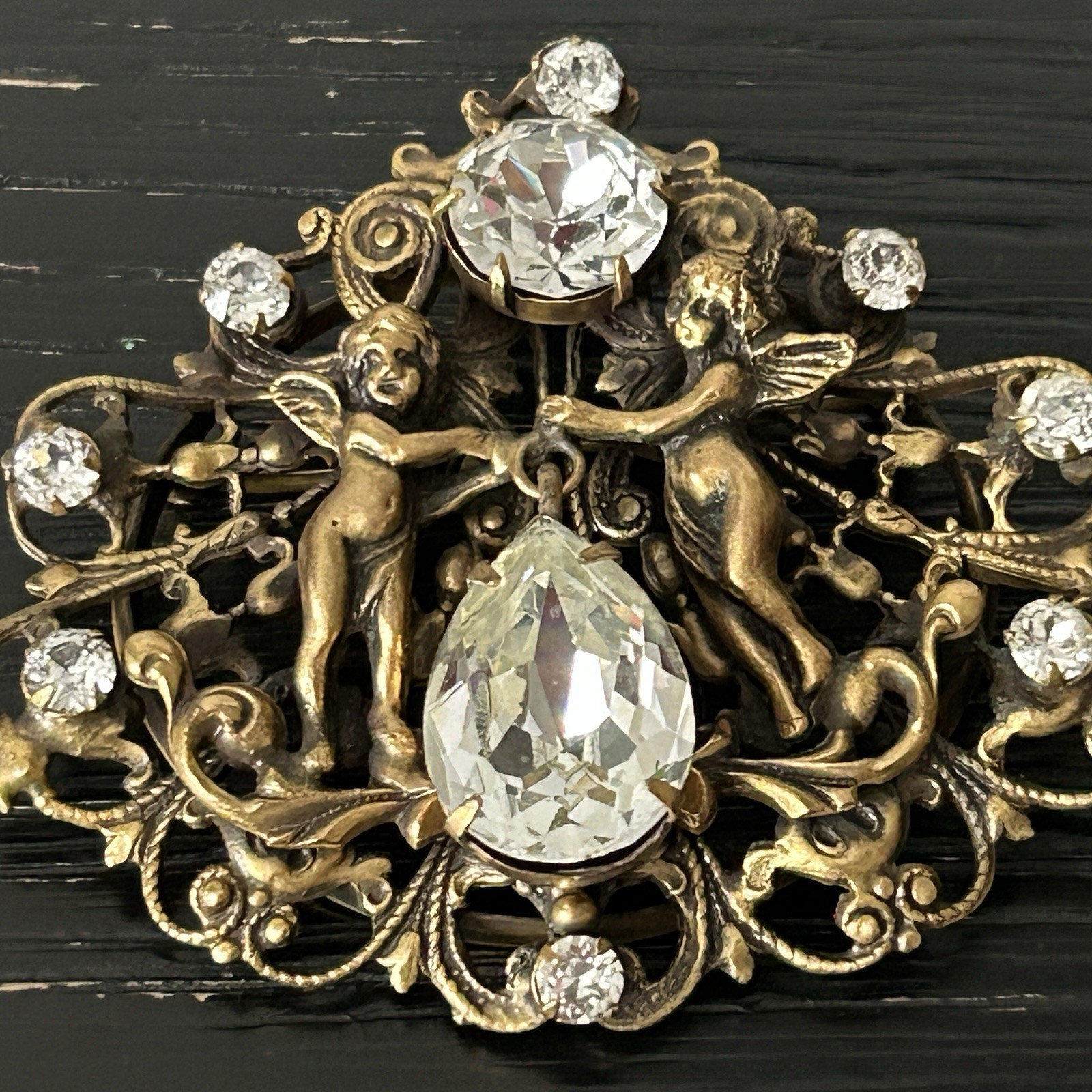 VTG Joseff of Hollywood Brooch/Pendant Gilt Brass Dangling Rhinestone Cherubs