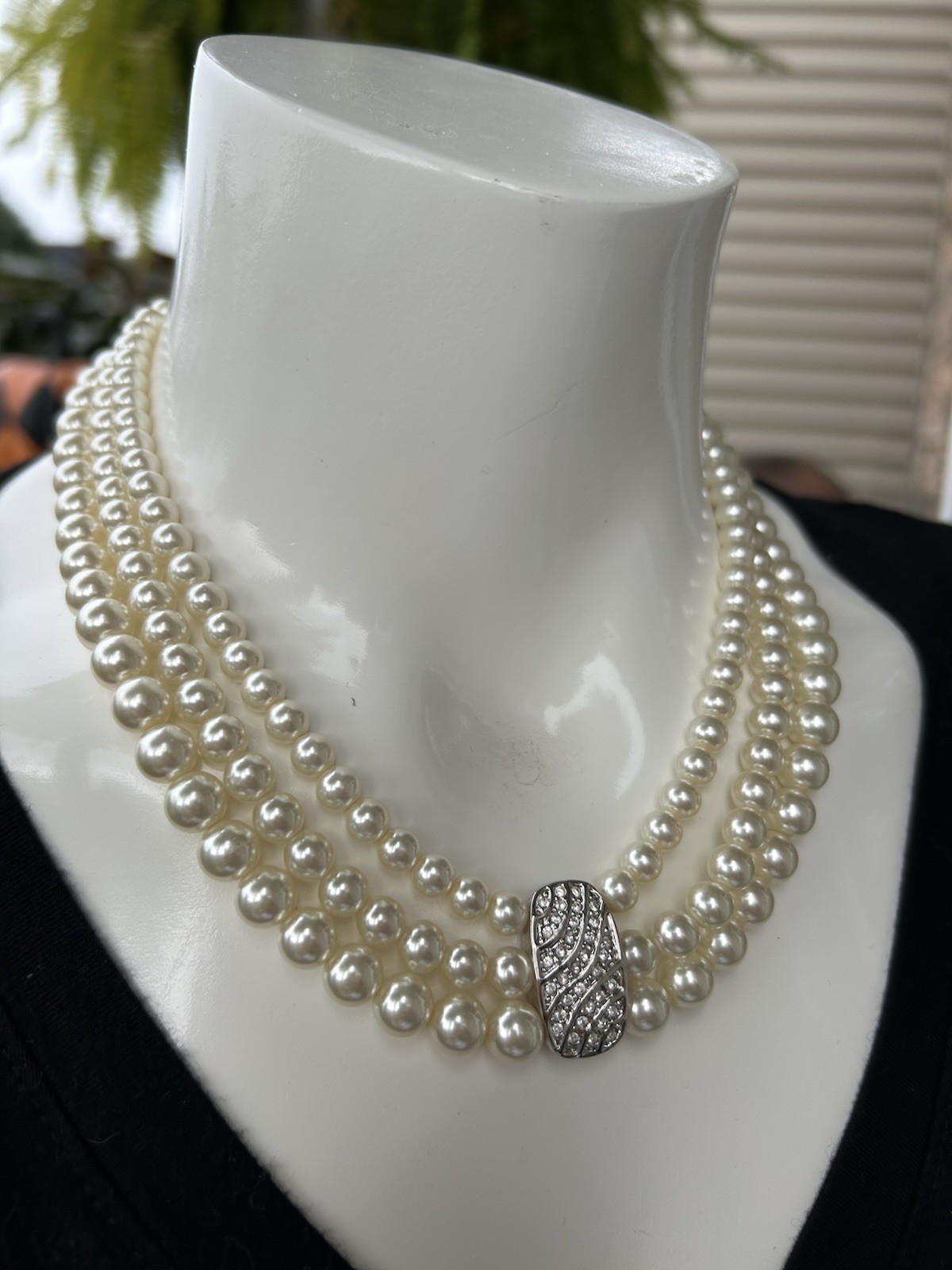 Vintage 3 Strand Pearl Necklace Silver Tone With Crystals 16” + Extender