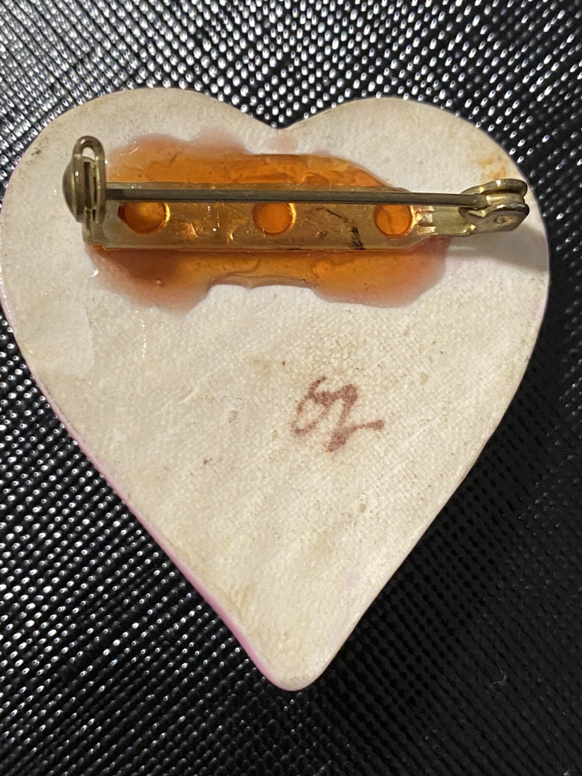 VNTG Clay Heart W/Face Getting Out Of Heart 3-D brooch Art deco Hand Made Sign
