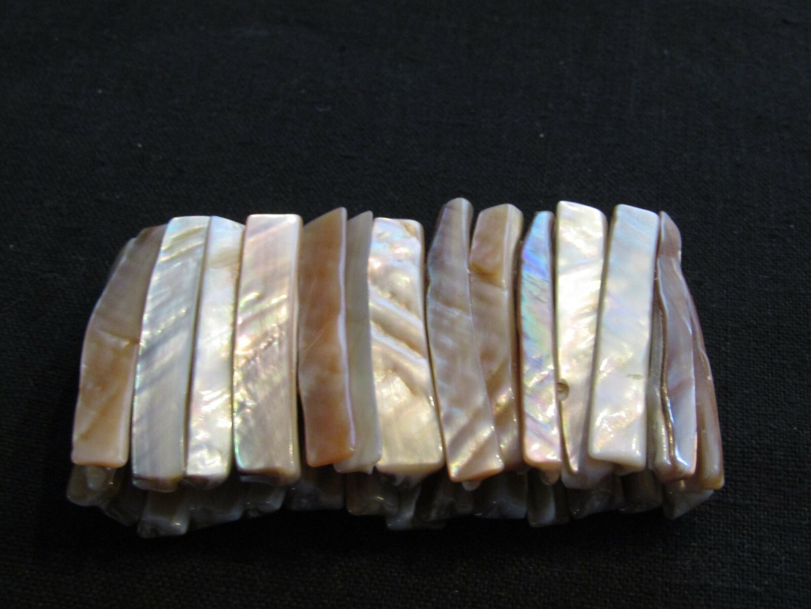 VINTAGE MOTHER OF PEARL EXPANDING BRACELET