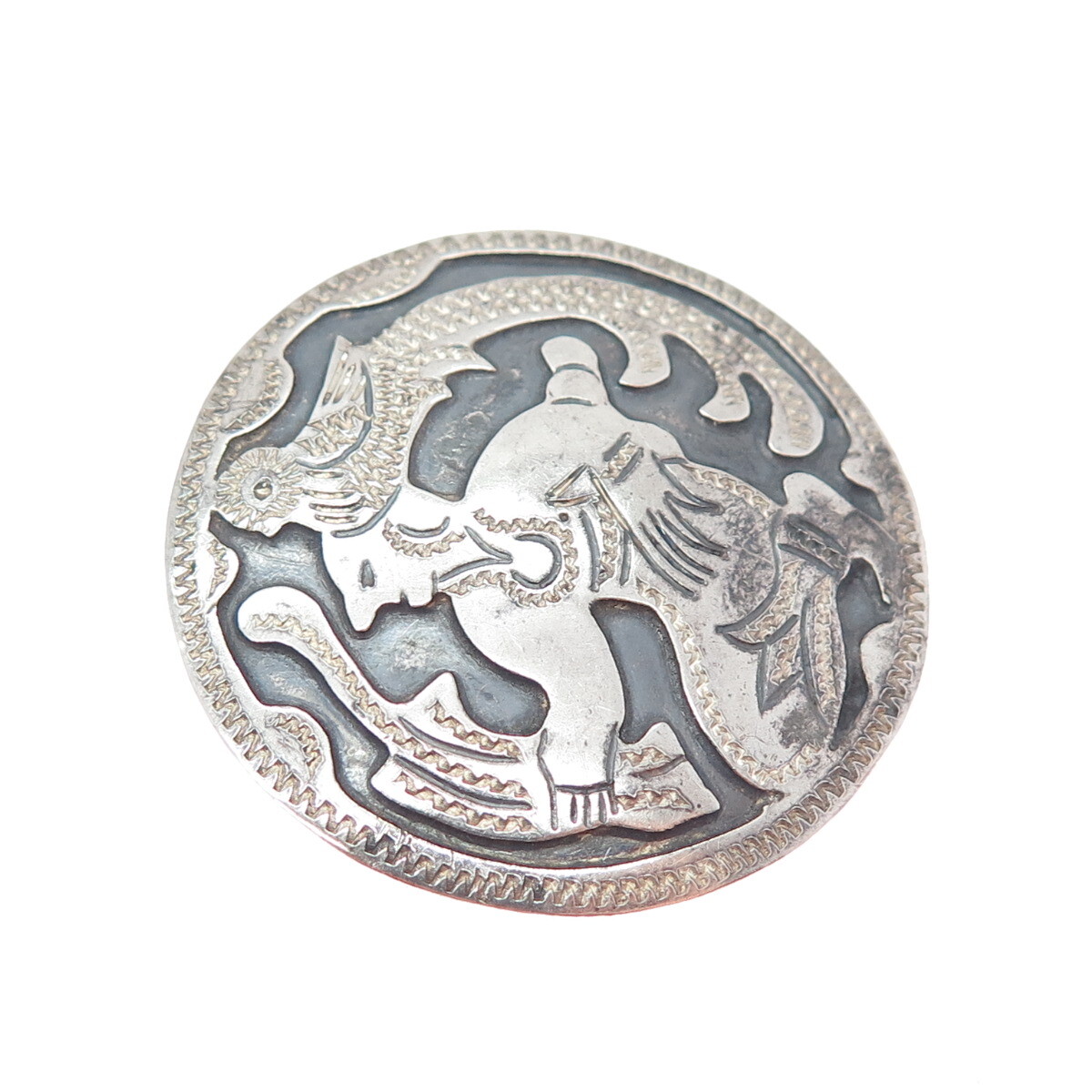 900 Silver Vintage Guatemala Tribal Hunter Oxidized Round Pin Brooch