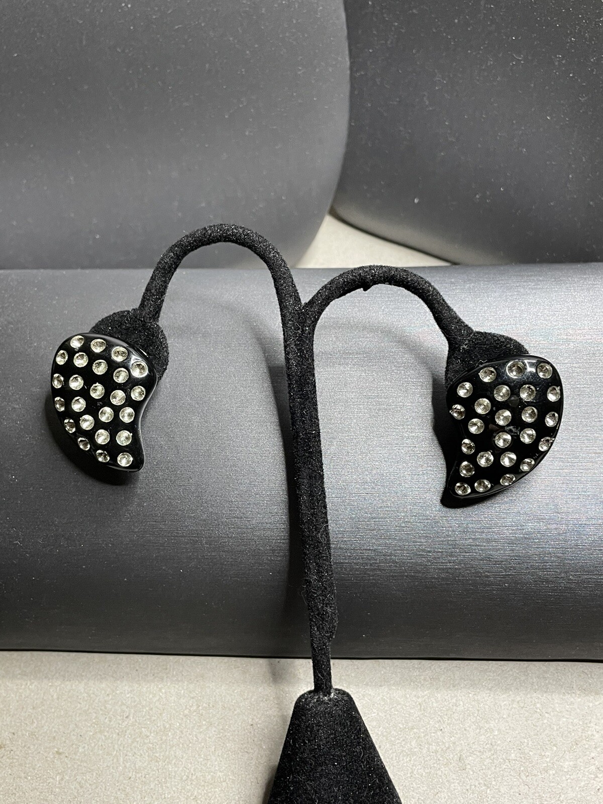 Vintage Rhinestones Flush Set In Black Resin Geometric Post Earrings 1950’s