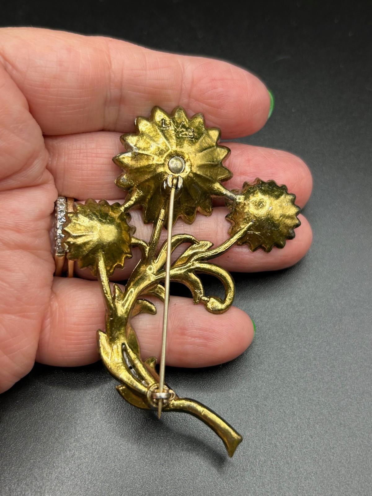 ANTIQUE LITTLE NEMO POT METAL BROOCH 1930’S MULTIPLE RHINESTONE FLOWER BOUQUET