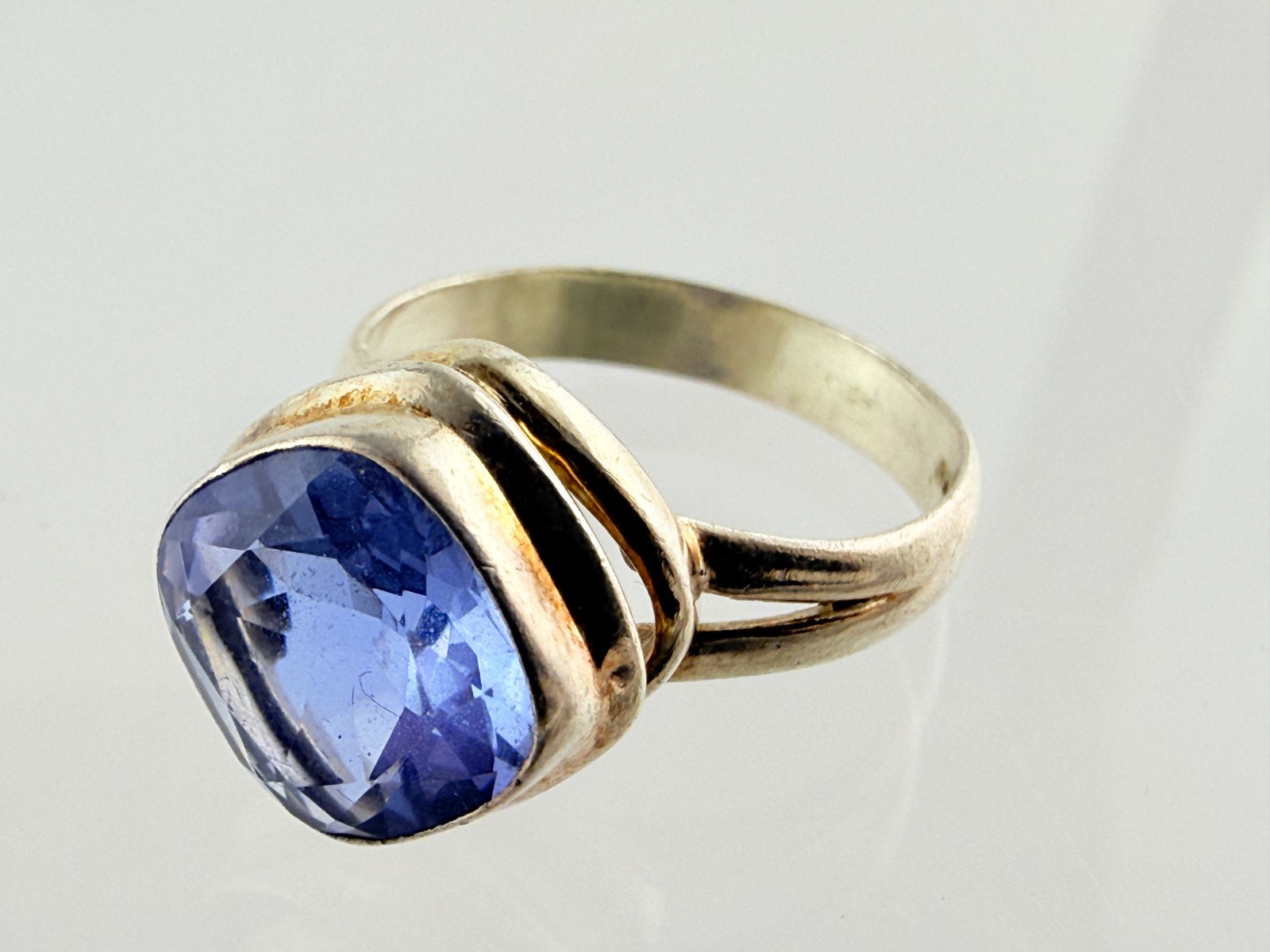Vintage Sterling Silver Alexandrite Color Change Glass Blue Purple Ring Size 7.5