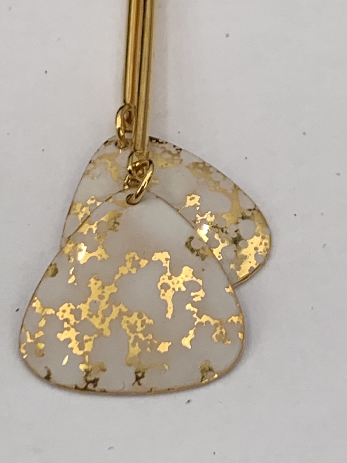 Vintage Avon COLOR CHIMES Ivory Gold Show Stopper Pierced Earrings Dangling