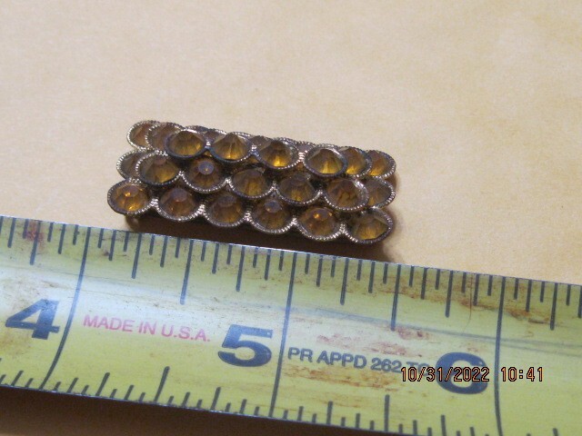 RINE STONE W/ THE LOOK OF GOLD vintage brooch pin us ship only