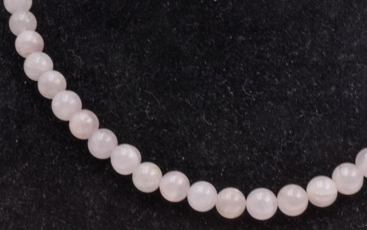 Vintage genuine mined from the Earth ROSE QUARTZ 8.4mm round bead Necklace 18″