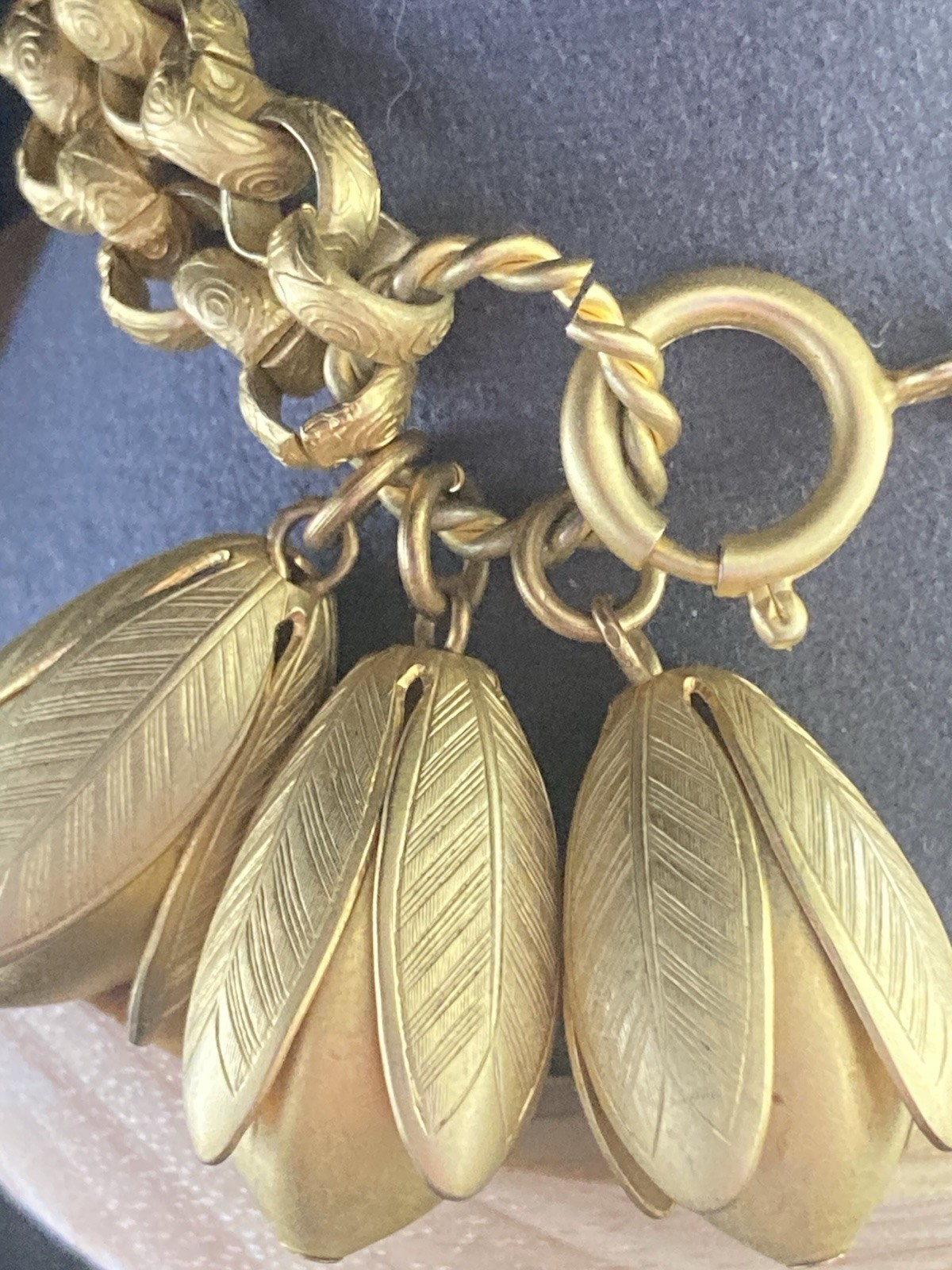 Vintage Bracelet matte gold tone Flower Pod charm Textured Links 7.5″