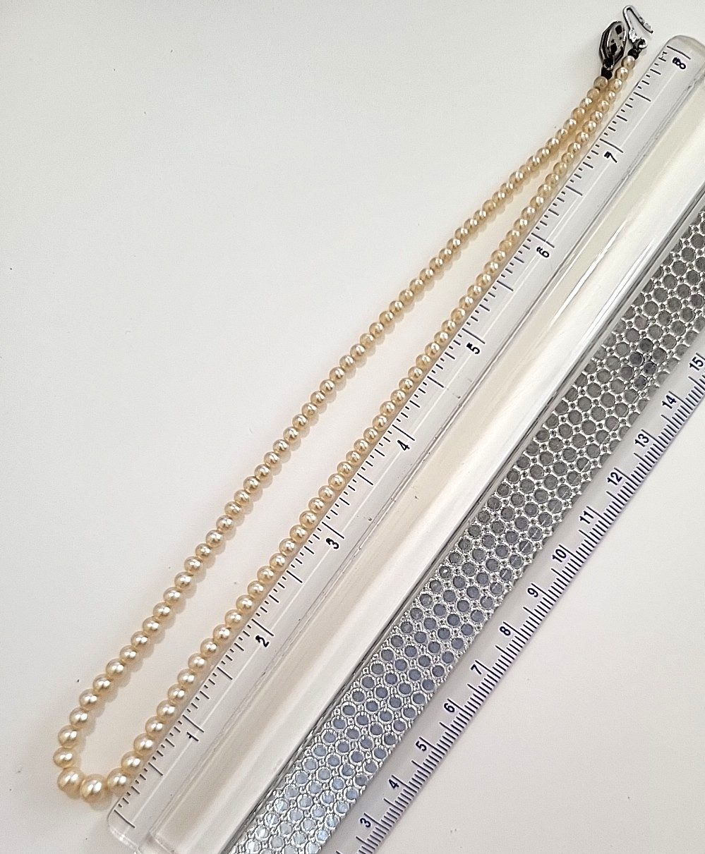 Vintage 16″ Champagne Graduated Pearl Beaded Necklace Silver Fish Hook Clasp
