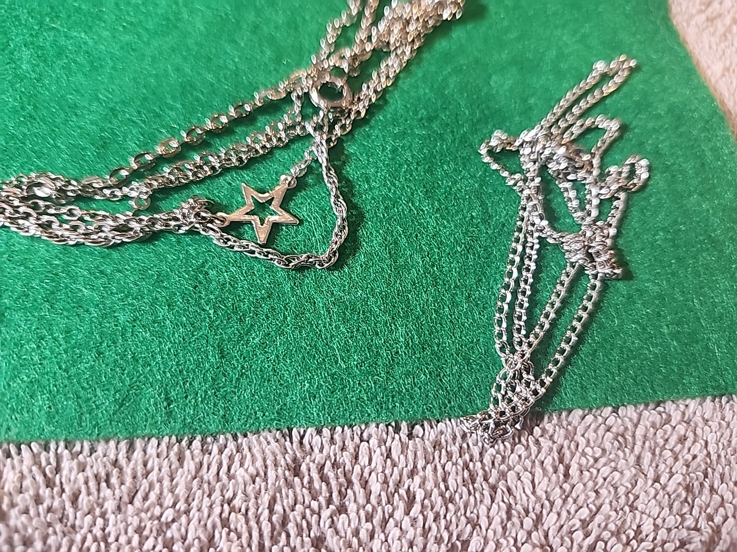 Costume 6 NECKLACES VINTAGE SILVERTONE WEAR/RESELL (911)