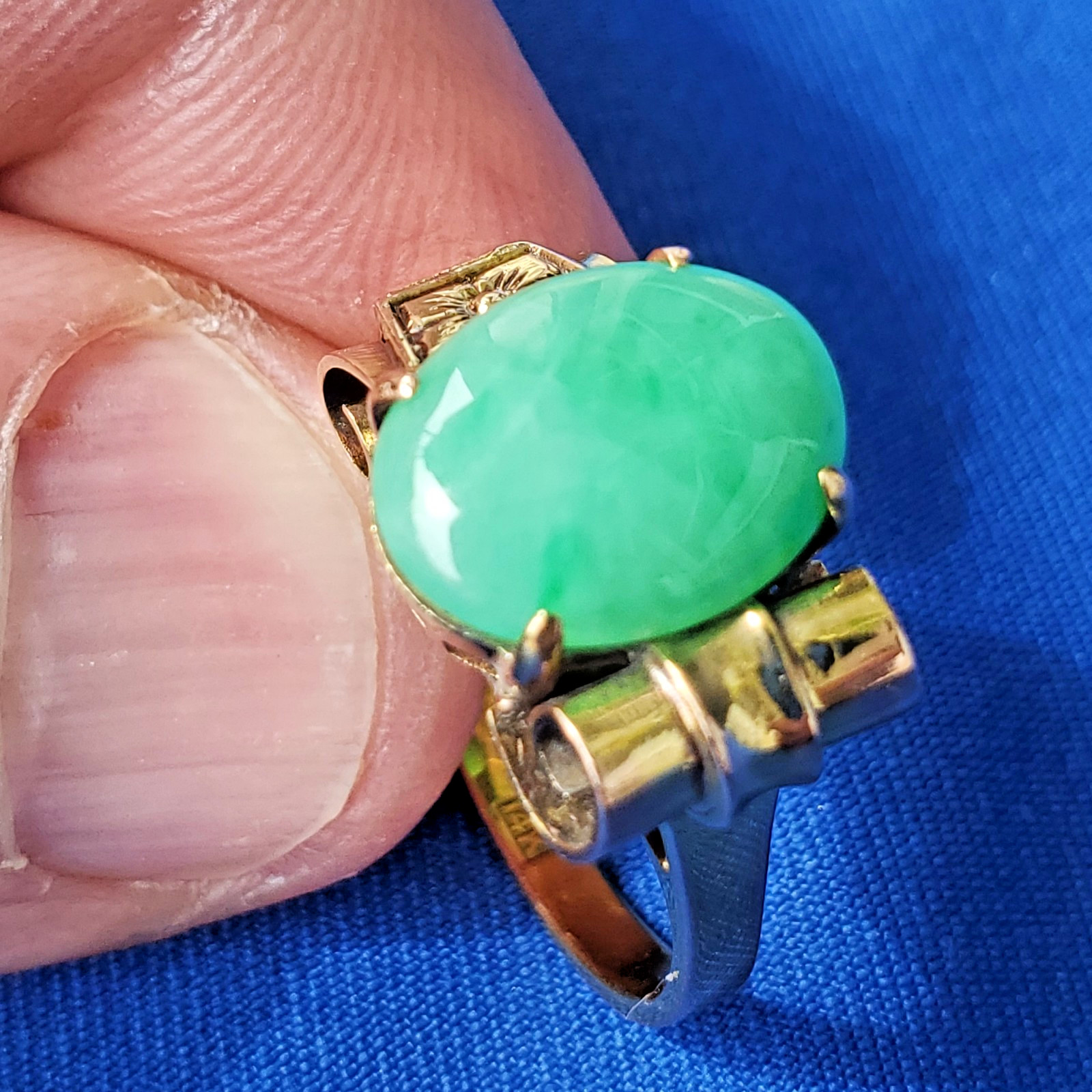 Original EARTH MINED Green Jadeite Jade Antique Engagement Ring SOLID 14K GOLD 8