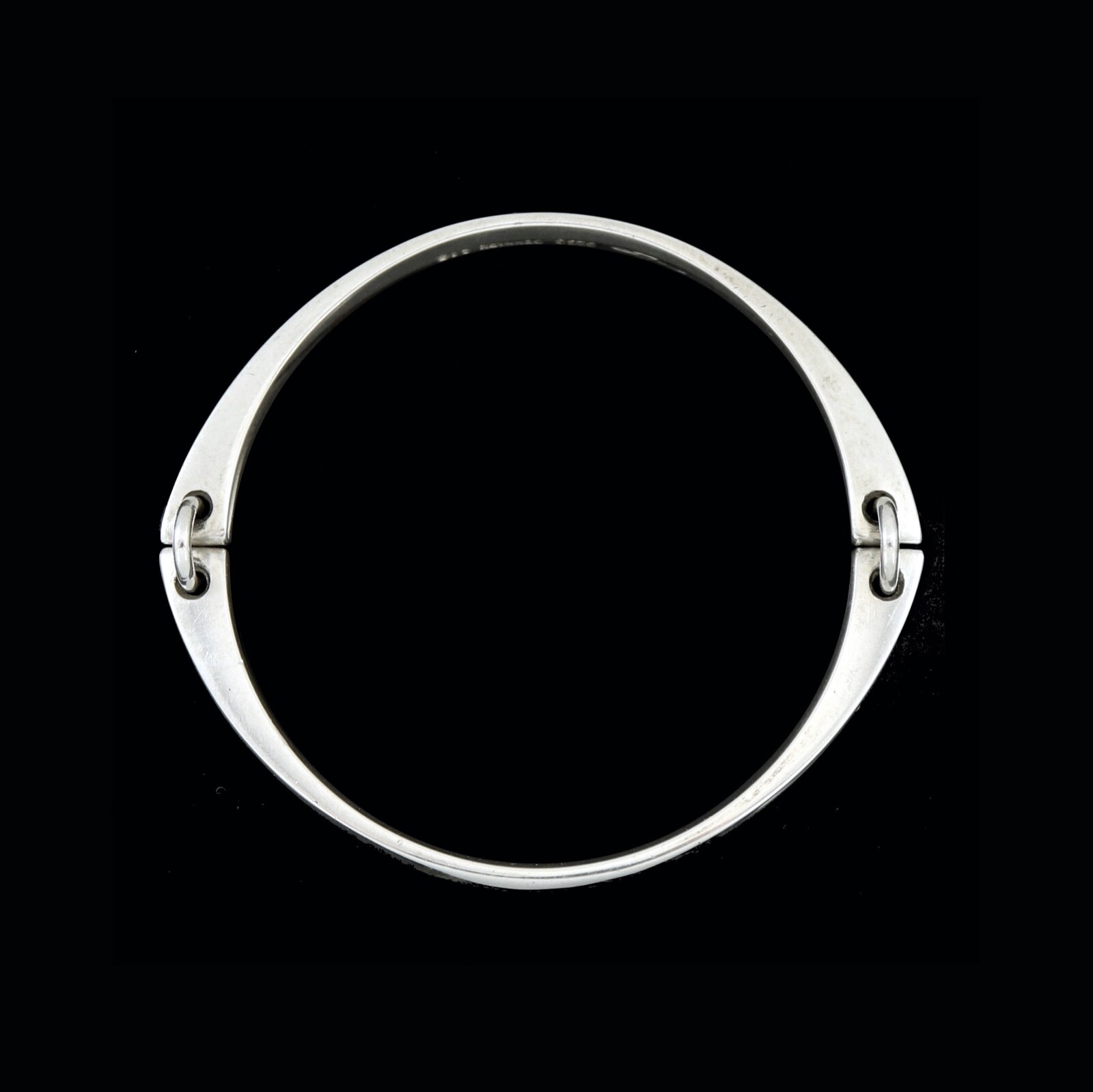 Hans Hansen. Hindged Sterling Silver Bangle #218 – Bent Gabrielsen.