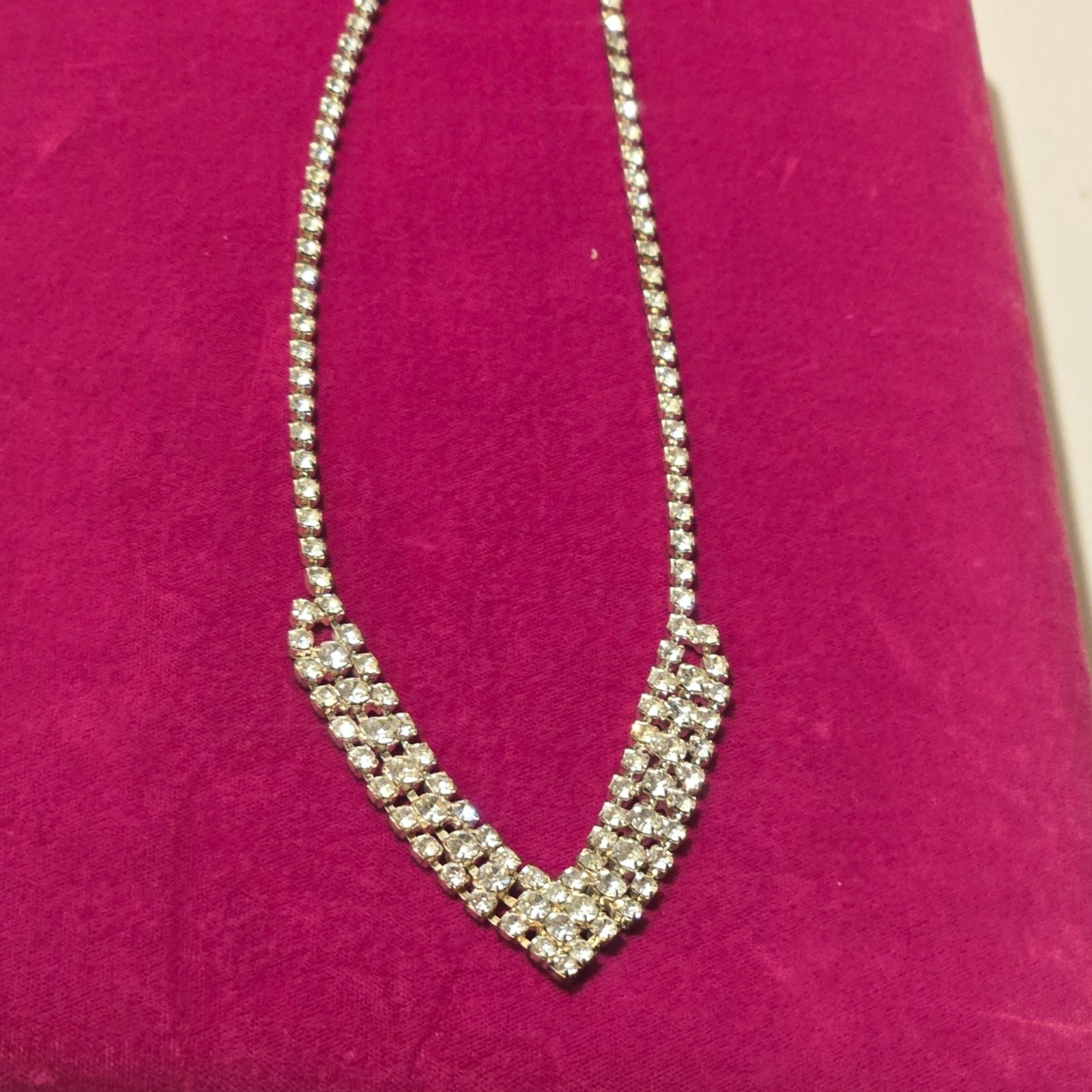 Vintage Lind Rhinestone Bib Necklace Silver Plated Bridal jewelry Glam Jewelry