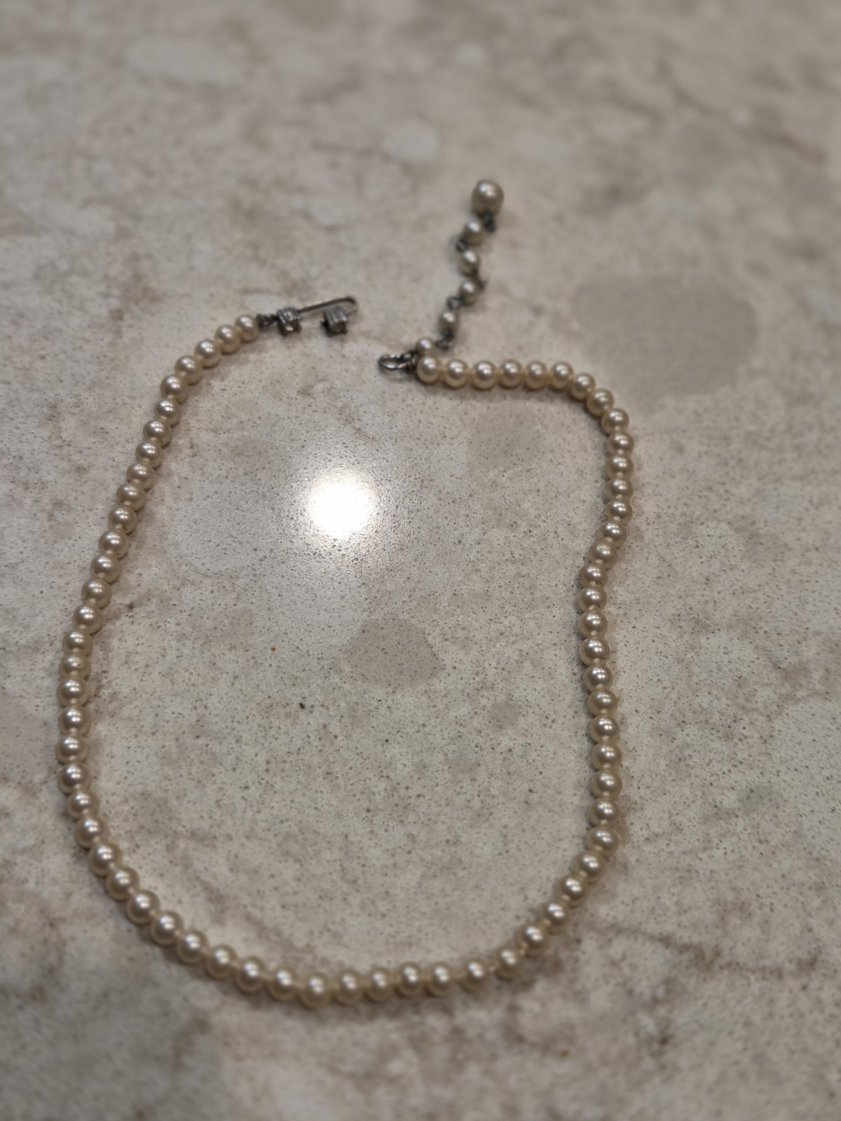 Vintage Classic Vintage Faux Pearls with Fish Hook Clasp Choker Necklace