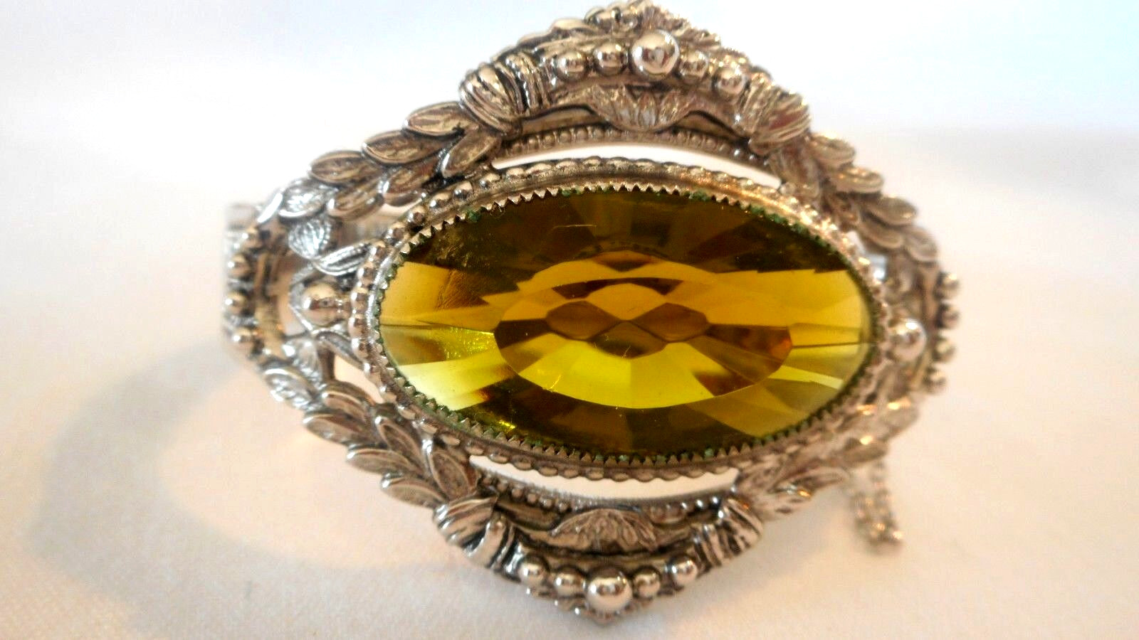 Whiting & Davis Bracelet Clear Very light Olive Green Oval Faceted Glass (AHB