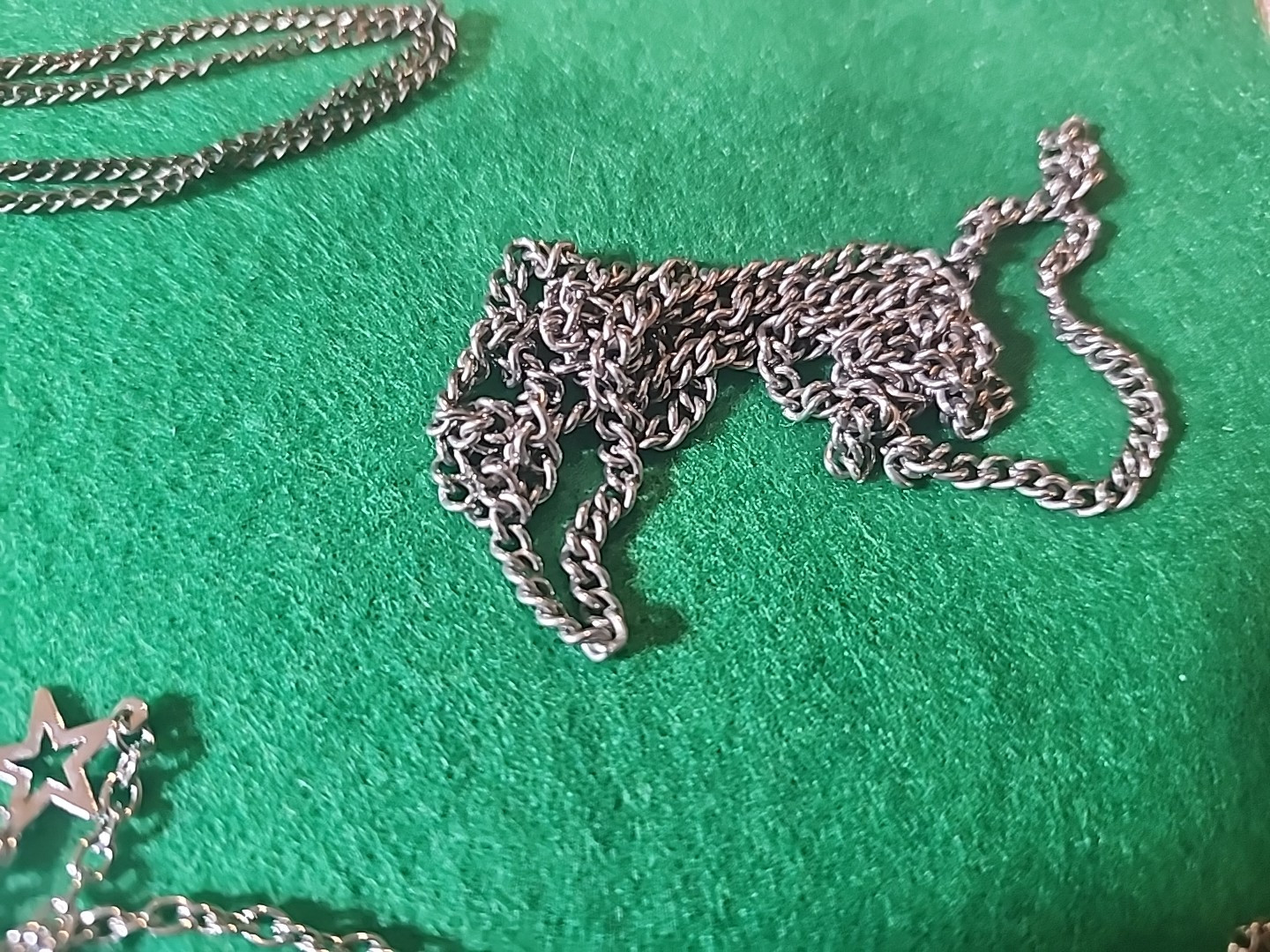Costume 6 NECKLACES VINTAGE SILVERTONE WEAR/RESELL (911)