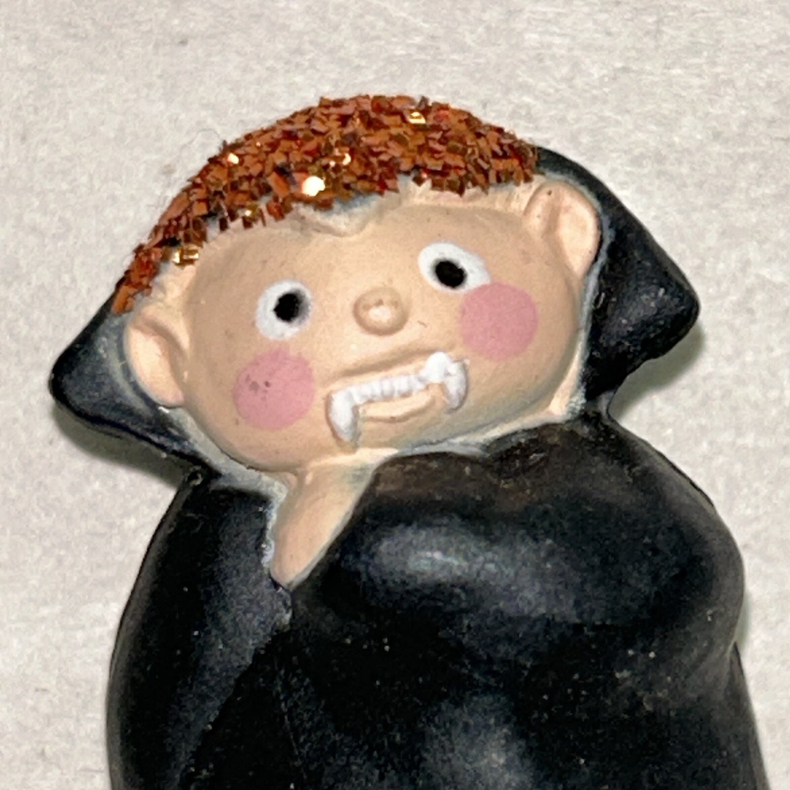 Vintage S. Lehman Fun World Plastic Halloween Count Dracula Vampire Pin 9301