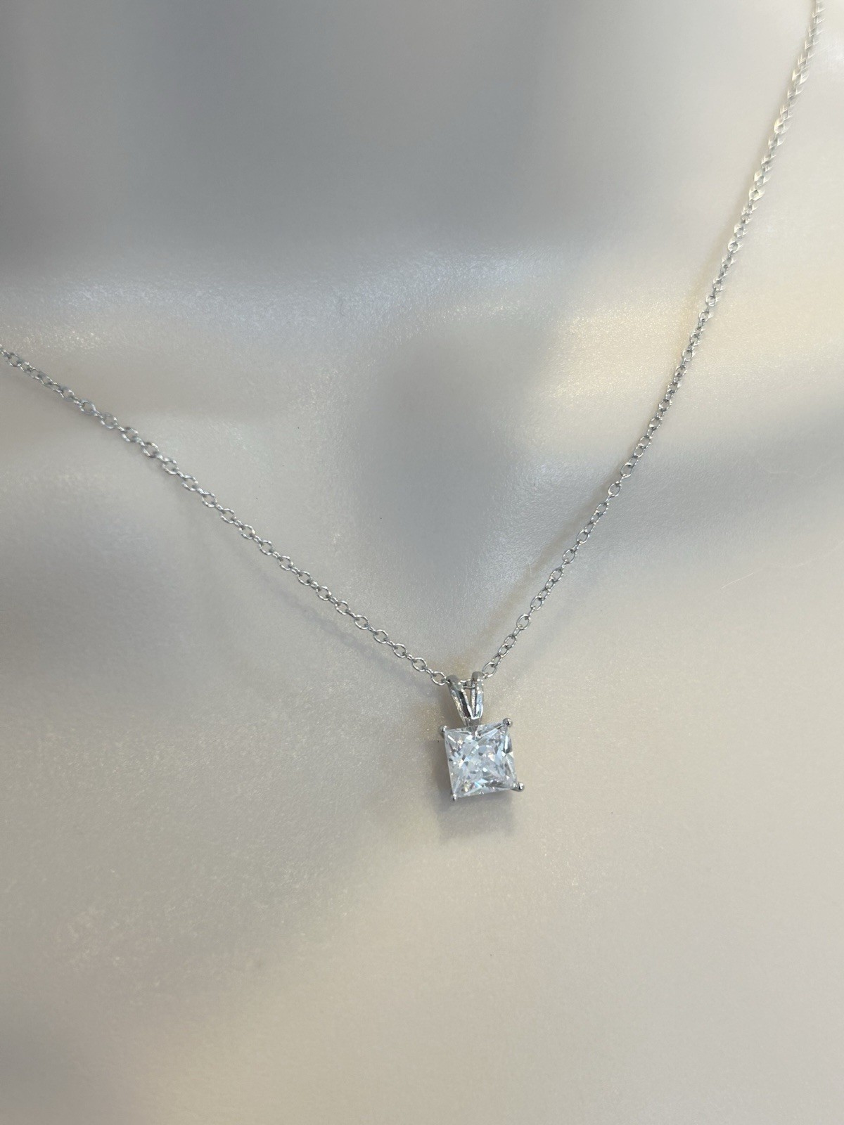 925 Sterling Silver Princess Cut CZ Solitaire Pendant Necklace 18″ 1ct 6mm Italy