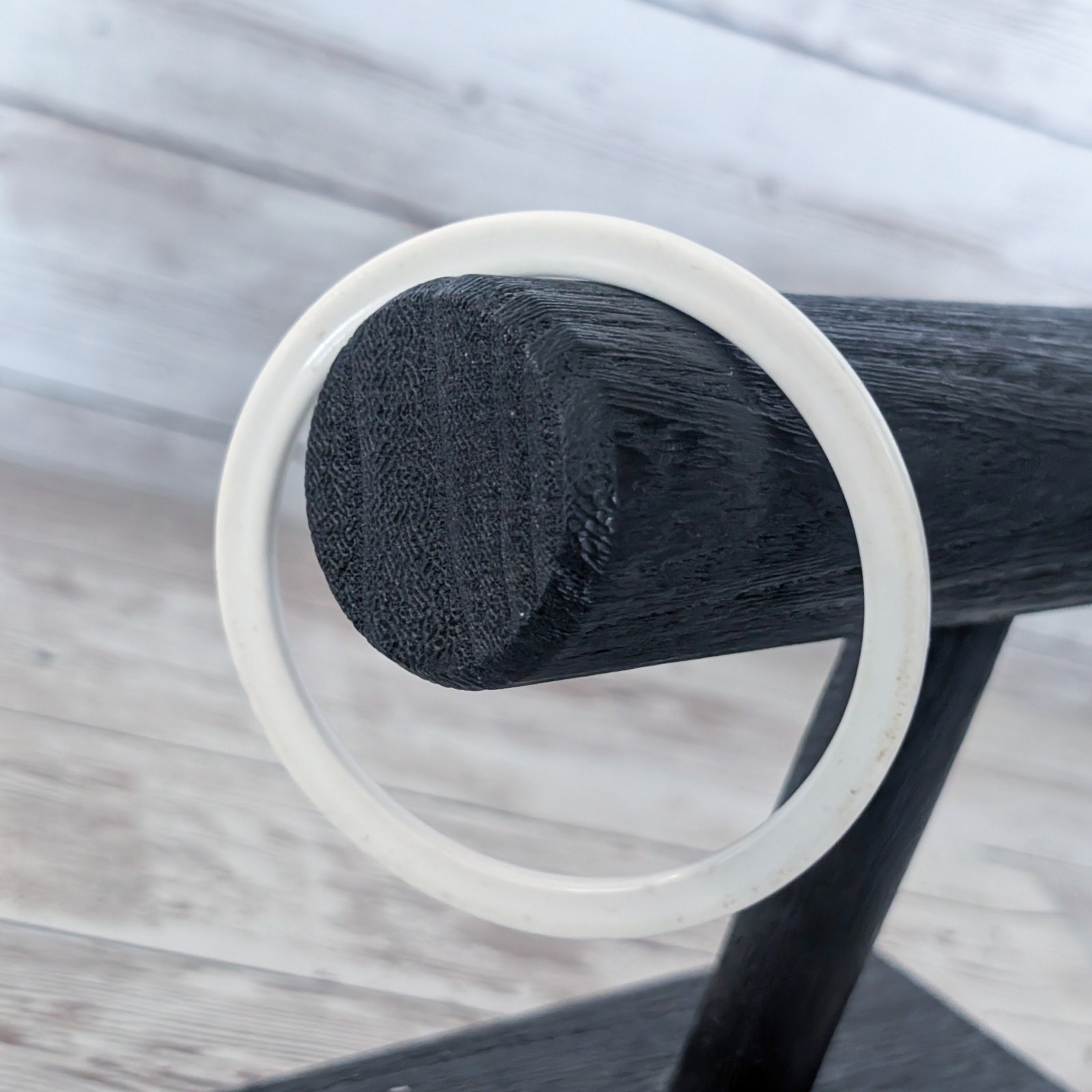 Vintage Off White Plastic? Bangle – Condition Issues