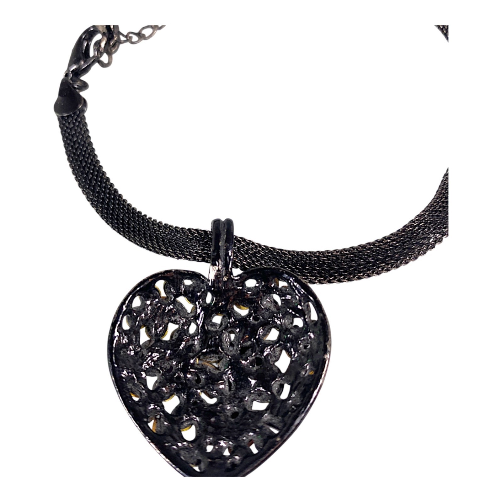 Goth Choker Necklace 15” Black Mesh Chain Heart Pendant Charm Witch Punk Y2K VTG