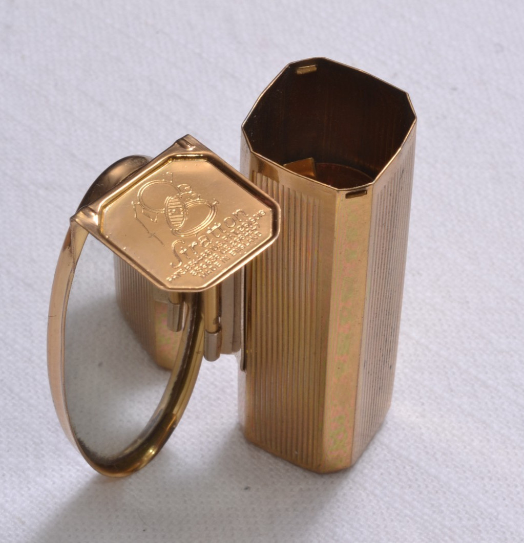Stratton England Compact Mirror & Lipstick Holder Gold Tone Floral Fiip VTG 60s