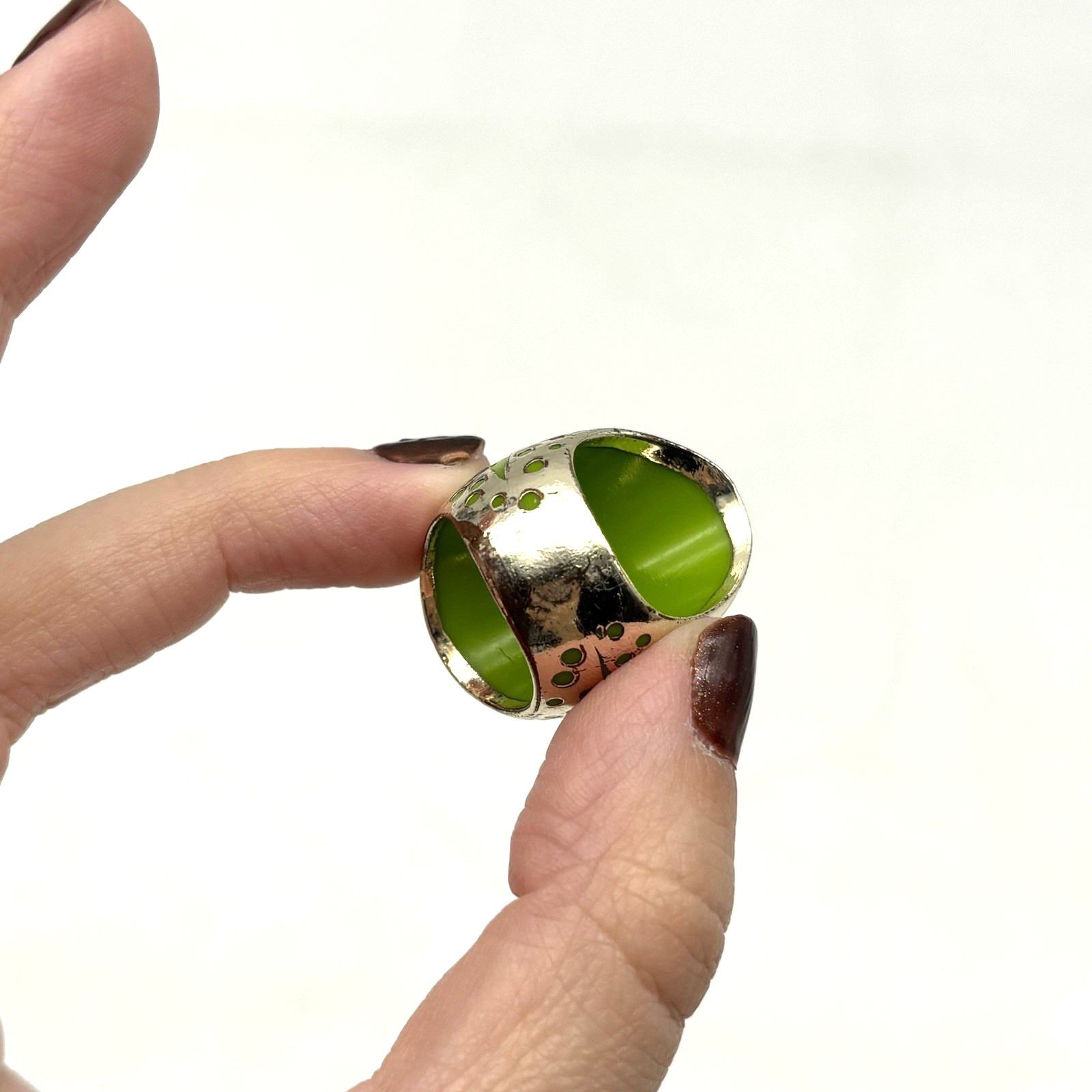 Vintage 60s 70s Silver-tone & Lime Green Enamel Brass Bubble Dome Ring Size 5.75
