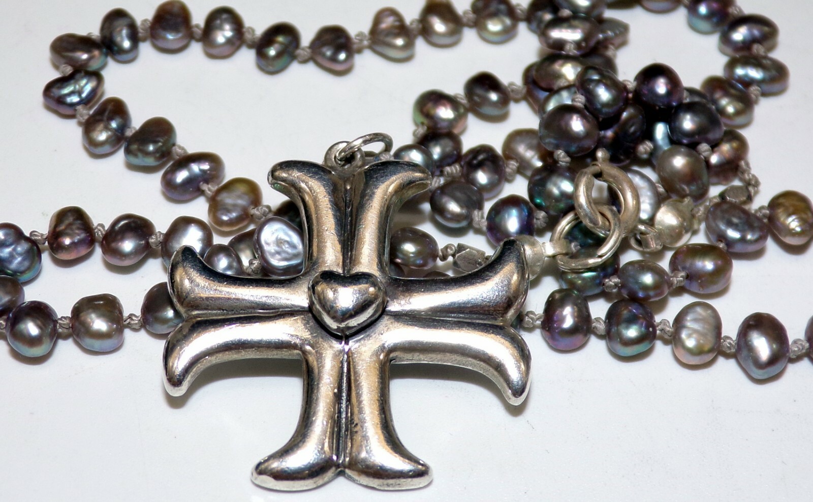 DIAN MALOUF STERLING SILVER MALTESE CROSS & HEART OPALESCENT GRAY PEARL NECKLACE