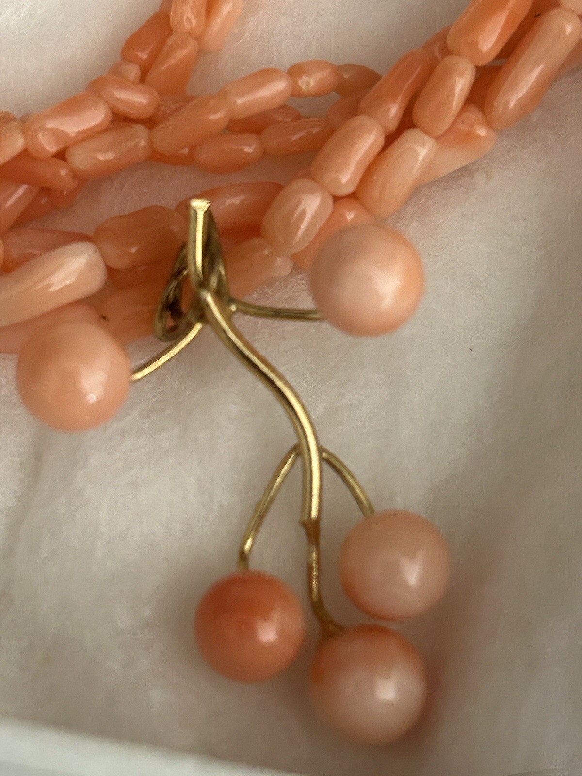 VTG Angel Skin Coral Tube Twisted Strand Necklace Pendant Genuine Pink Art Deco