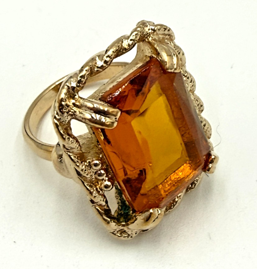 SARAH COVENTRY Ring Wild Honey Cocktail Amber Glass Gold Tone 1970 Size 6