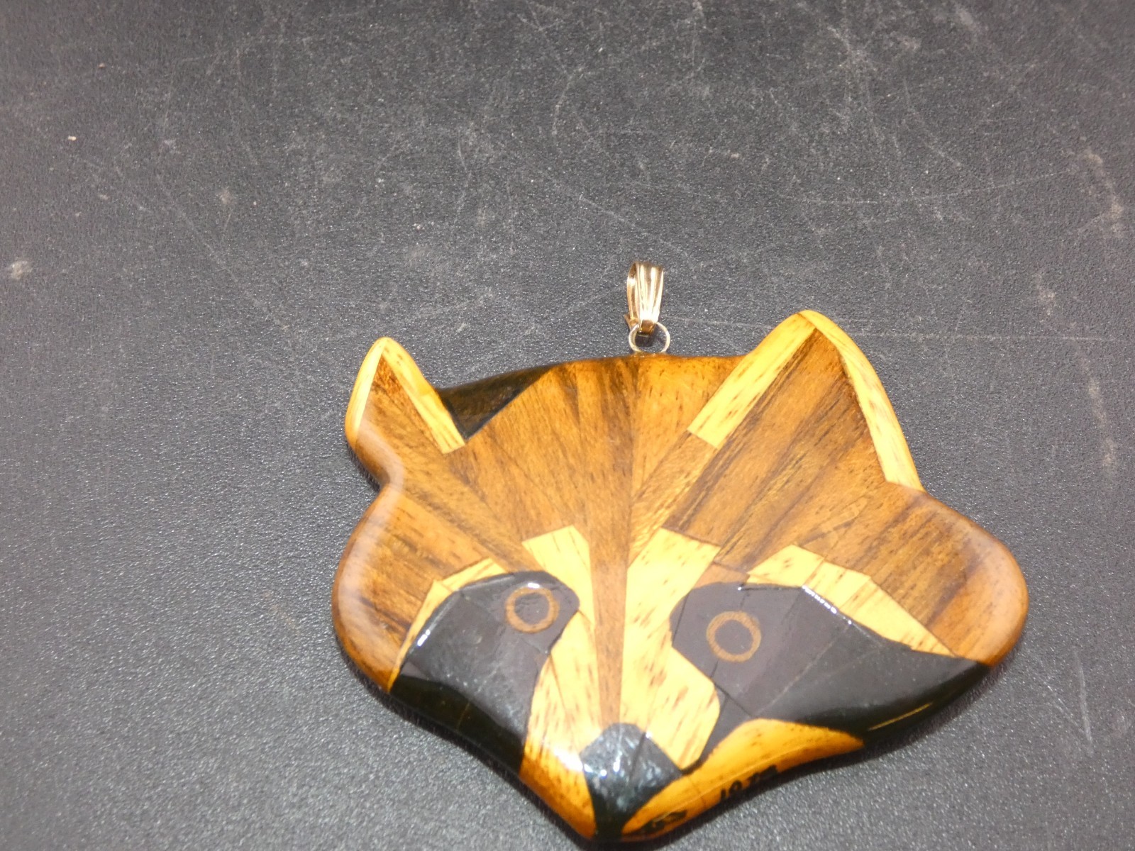 RARE Vintage 1978 SIGNED WOODEN LAMINATED RACCON HEAD PENDANT