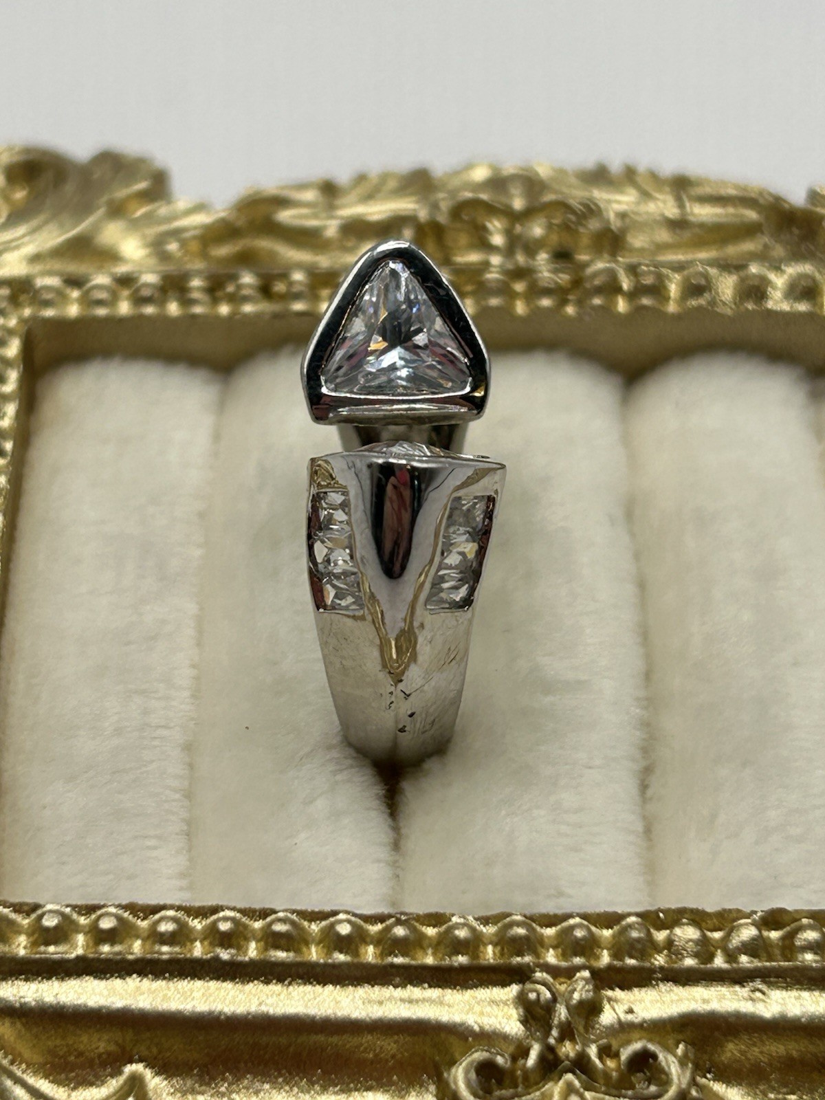Vintage Silver Tone Open Band Ring Trillion Cut Clear Stones Size 6.5 Modern