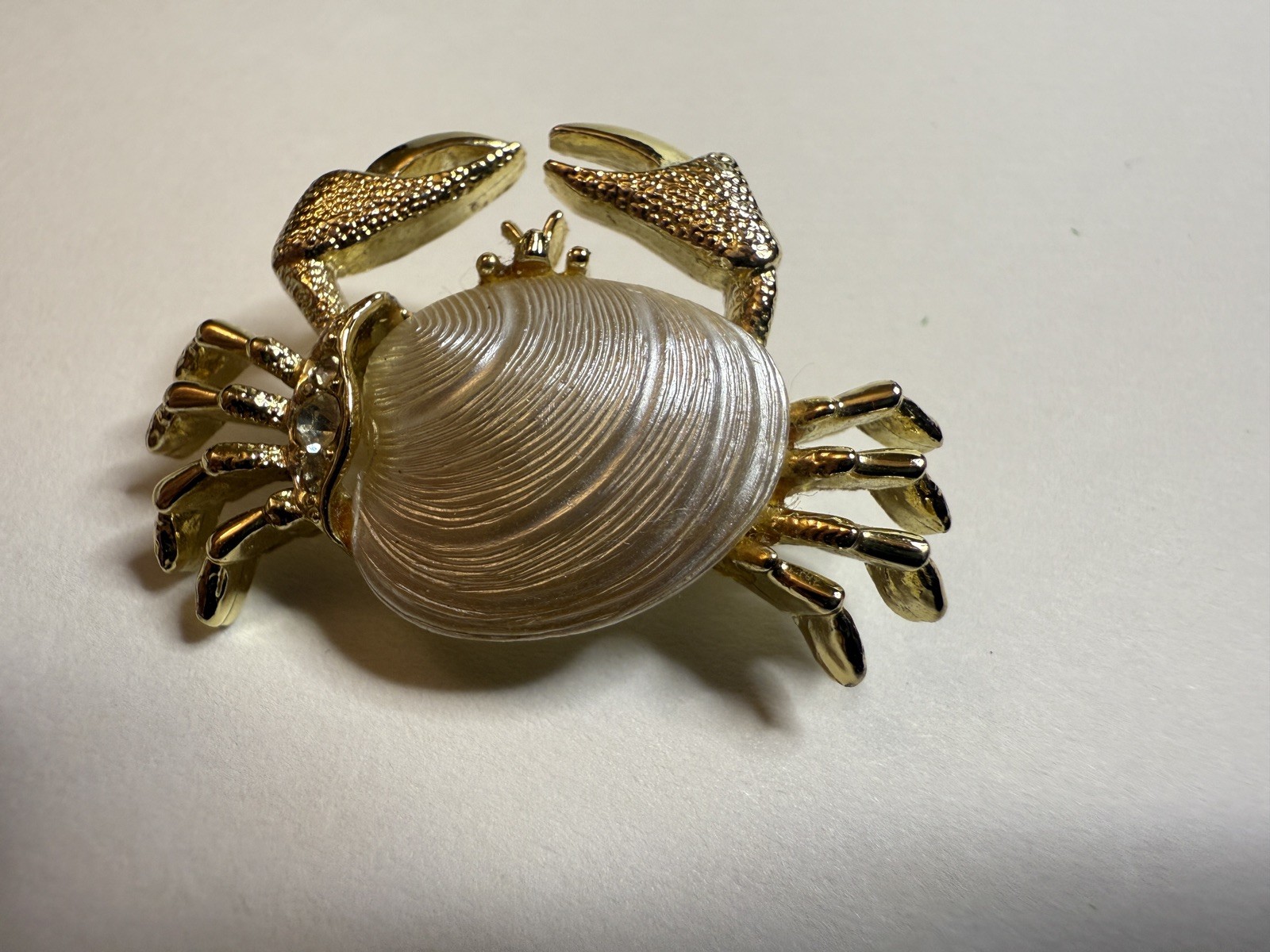 Vintage Gold Tone Crab Brooch Clam Shell Jelly Belly Pin Coastal Grandmacore