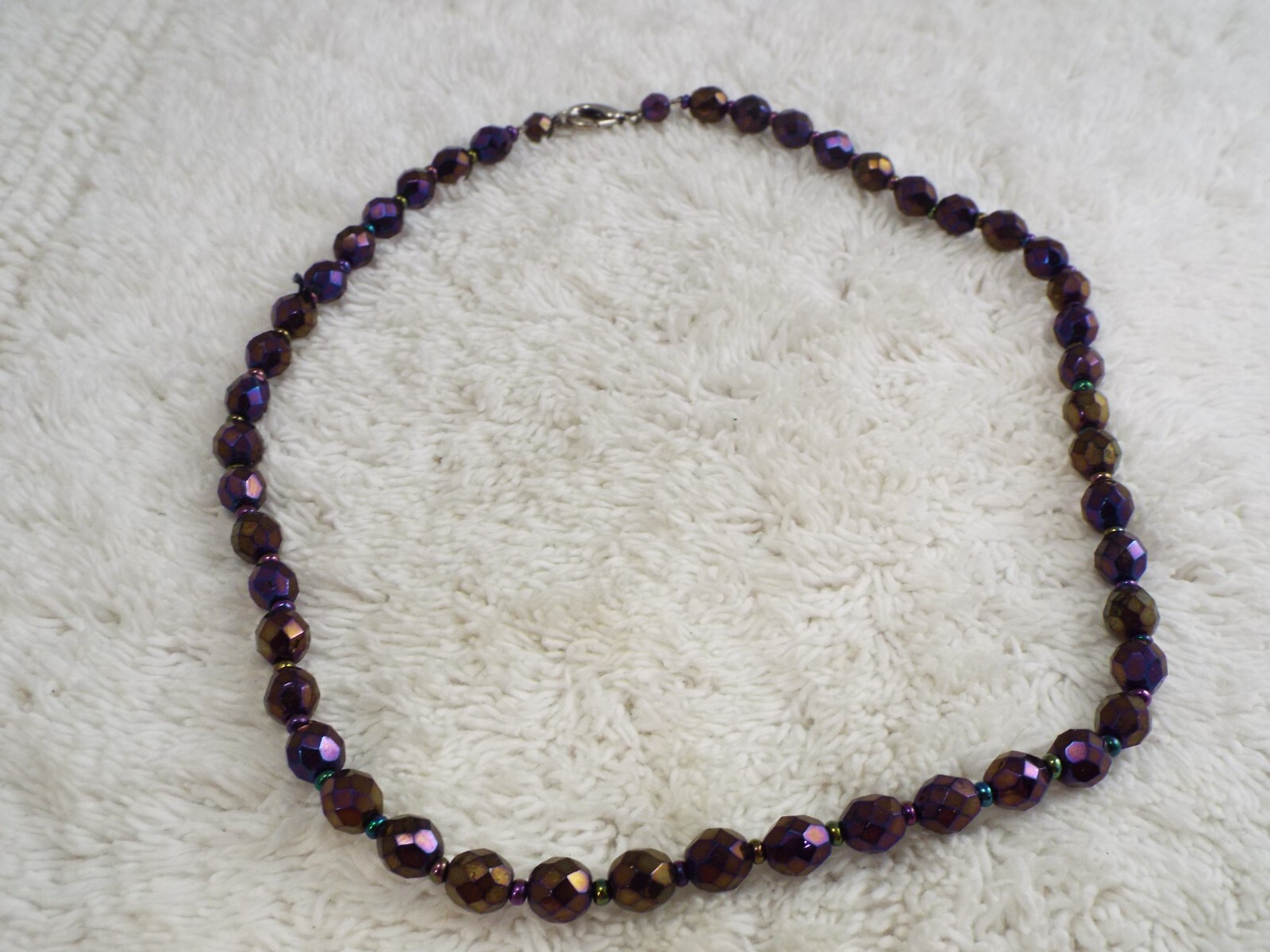Purple Peacock Glass Bead Necklace (F27)