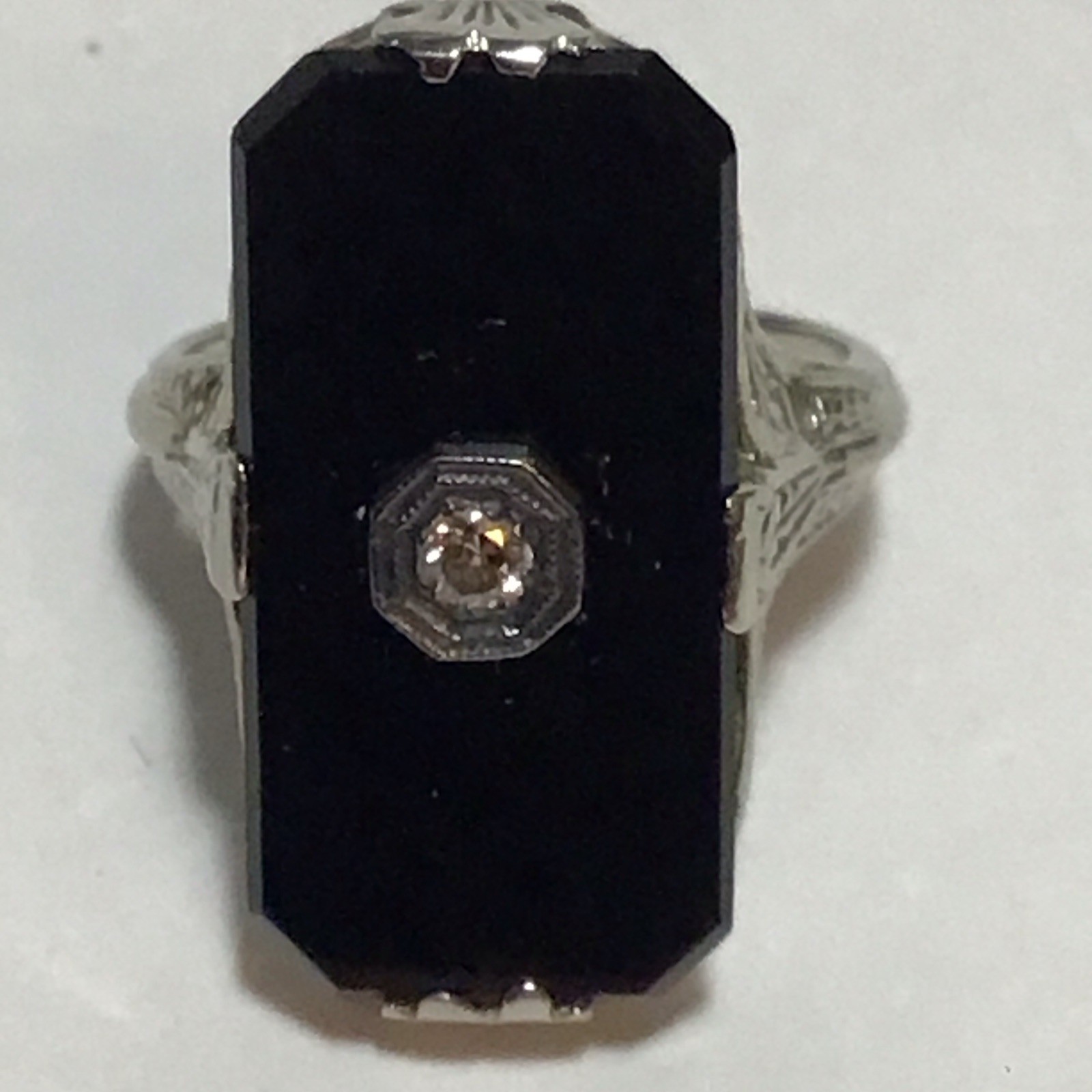 Vintage Art Deco 14k White Gold Filigree Onyx Diamond Ring Size 3.75 Pinky?