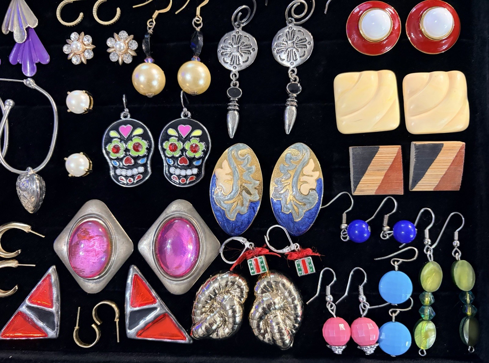 Lot Of 37 Pairs. Vintage & Mod Estate Earrings. Kate Spade, Monet, And More!