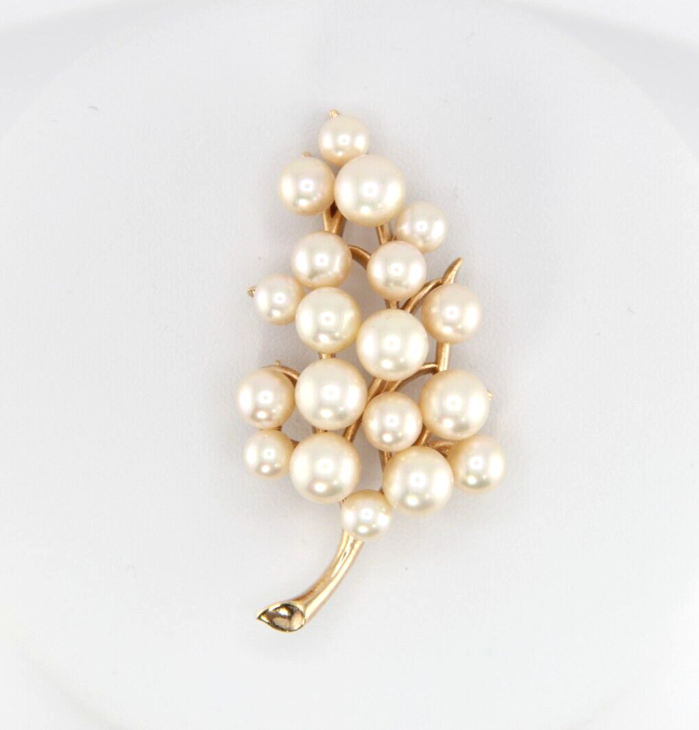 Vintage, MAJORICA, Brooch, Grape Shaped, Majorica Pearls, Pin in Gold Tone Metal