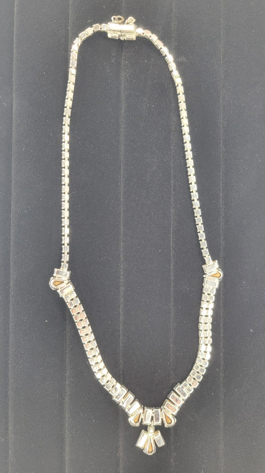 Vintage Art Deco Emerald, Baguette and Round Cut Rhinestone Silvertone Necklace