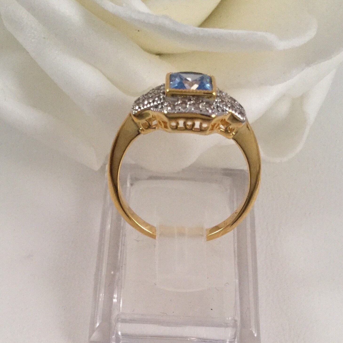 Vintage Jewellery Gold Ring Blue Topaz White Sapphires Antique Deco Jewelry