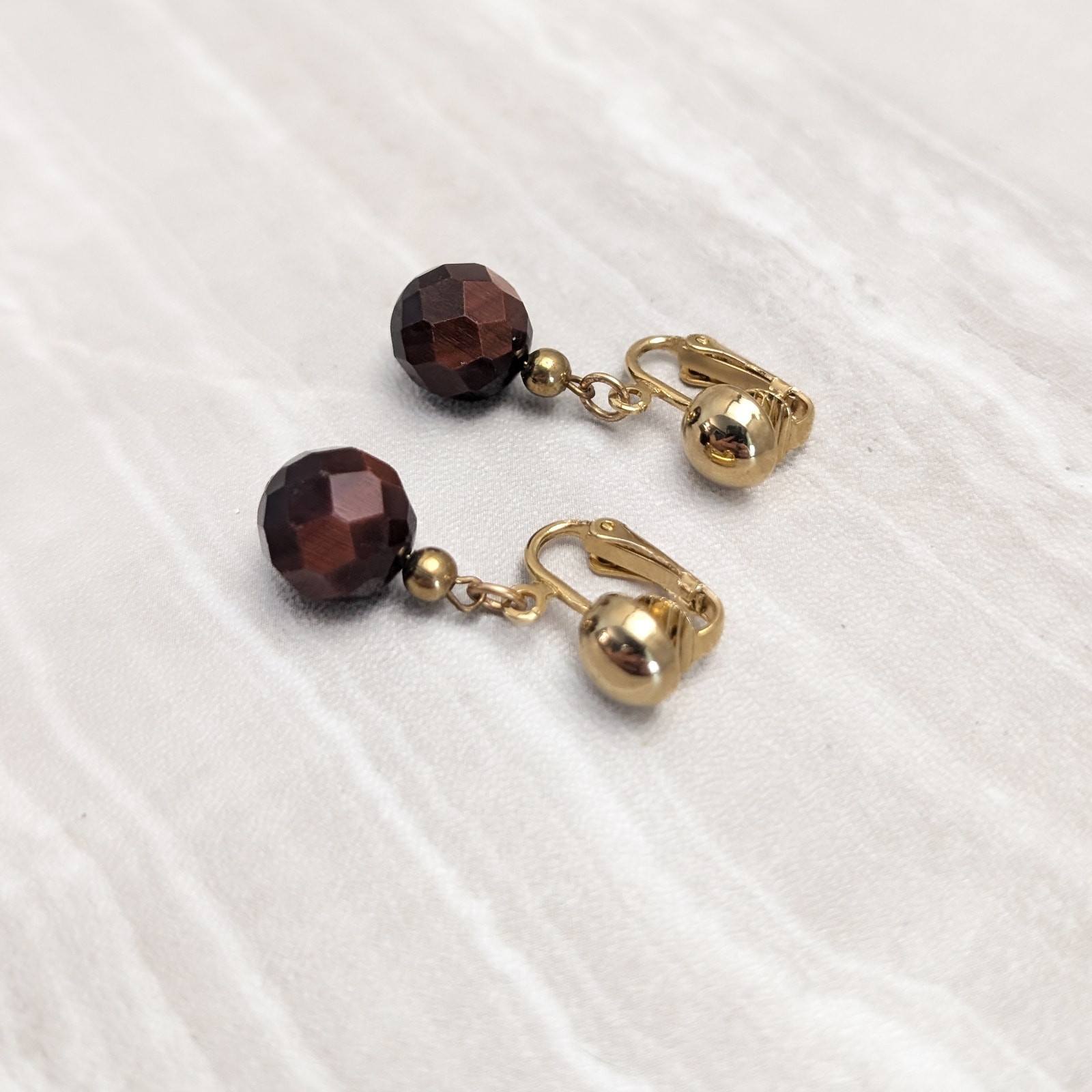 Vintage Clip On Earrings Gold Tone with Brown Glass? Faceted Bead Dangle Drop